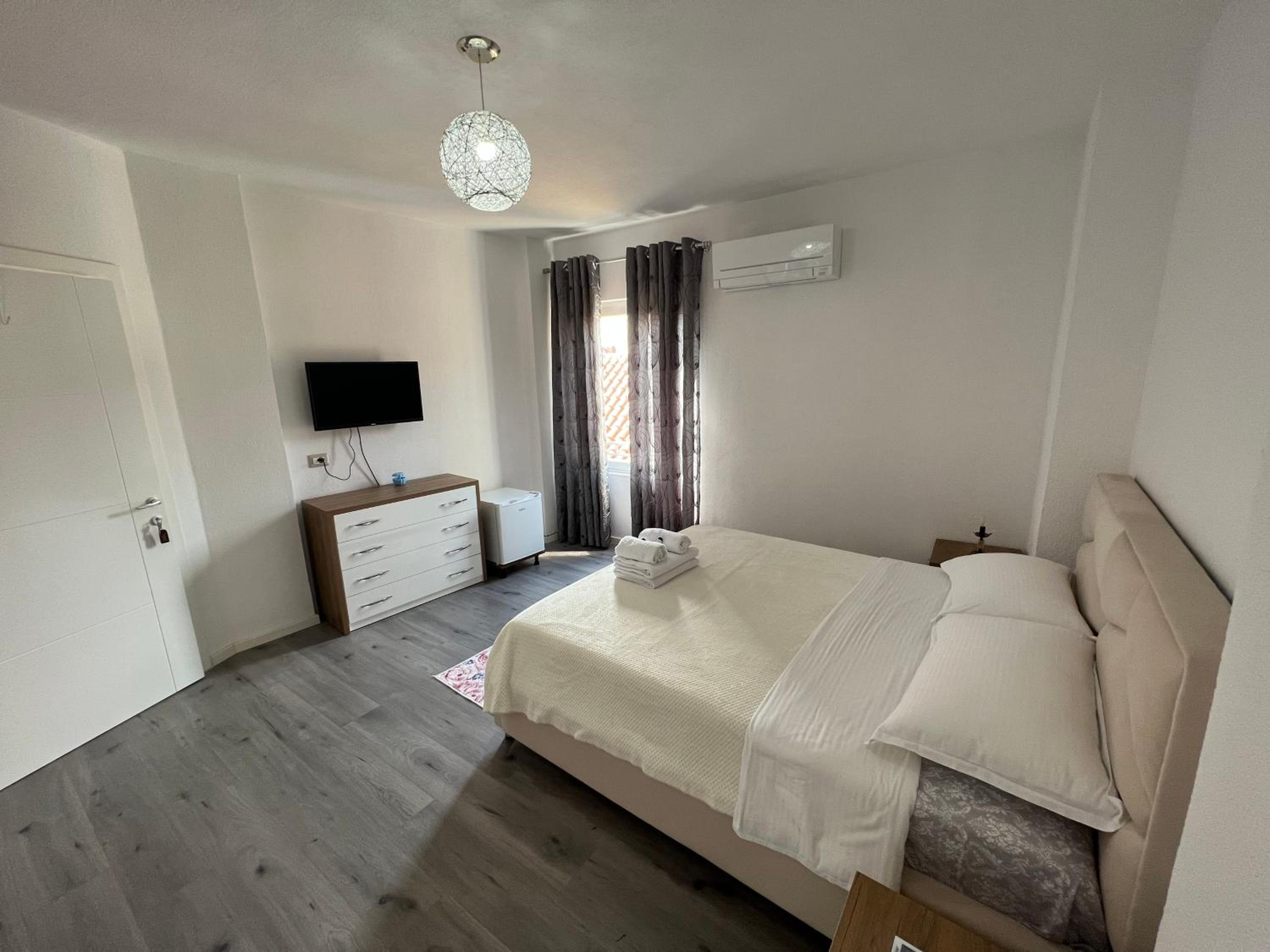 Double Room with Private Bathroom photo 2