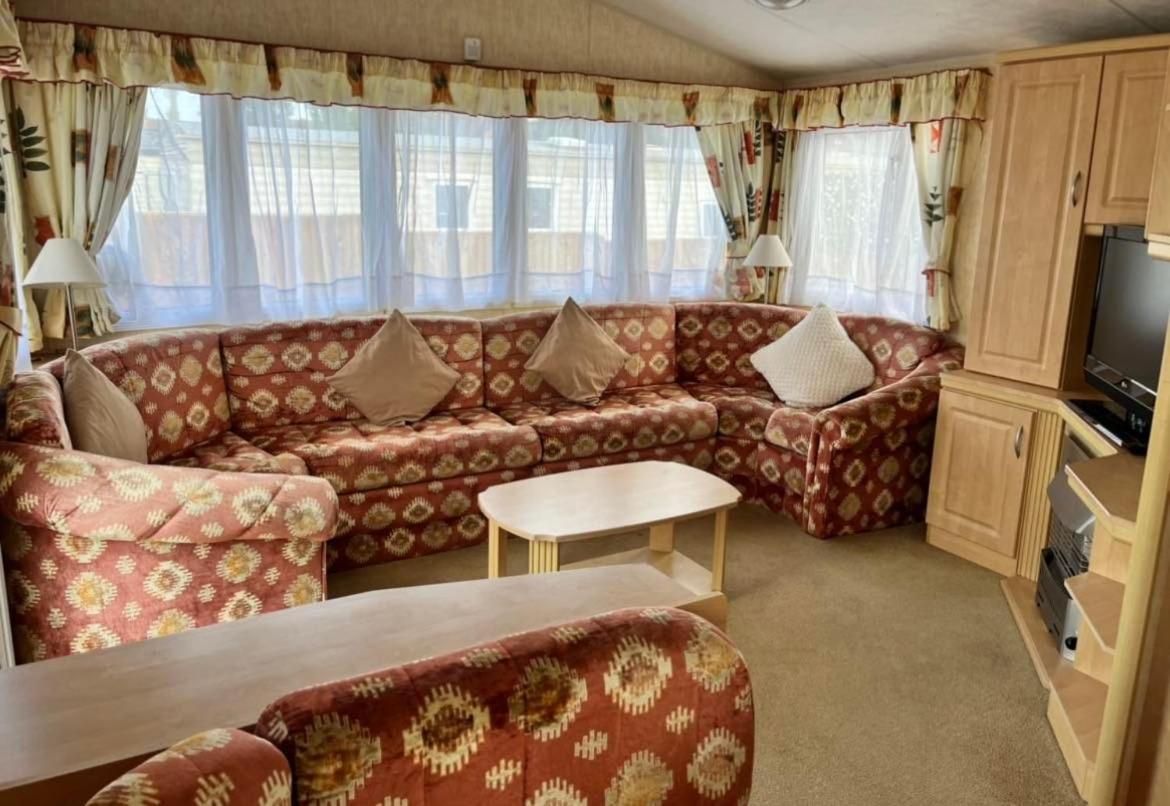 Caravan 5 photo 1