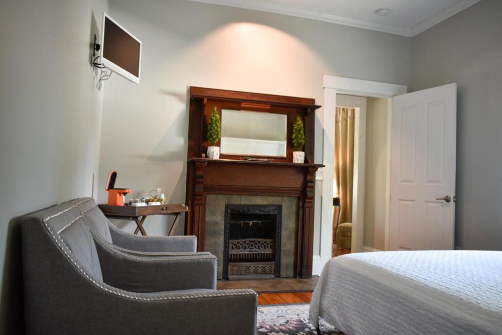 Deluxe Suite photo 3