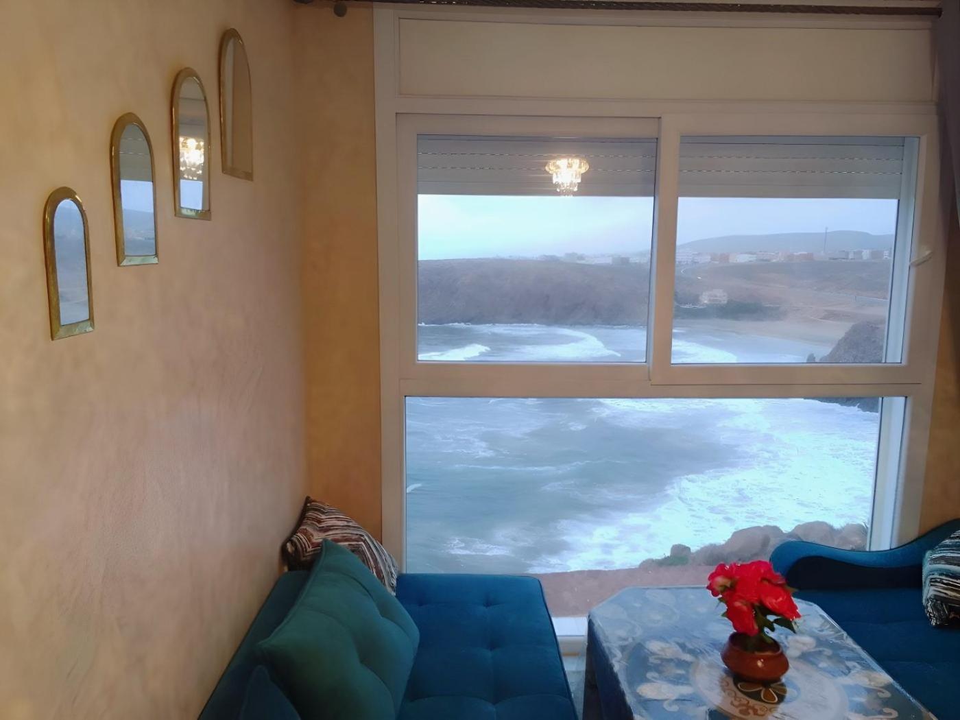 Apartment with Sea View - Photo 8