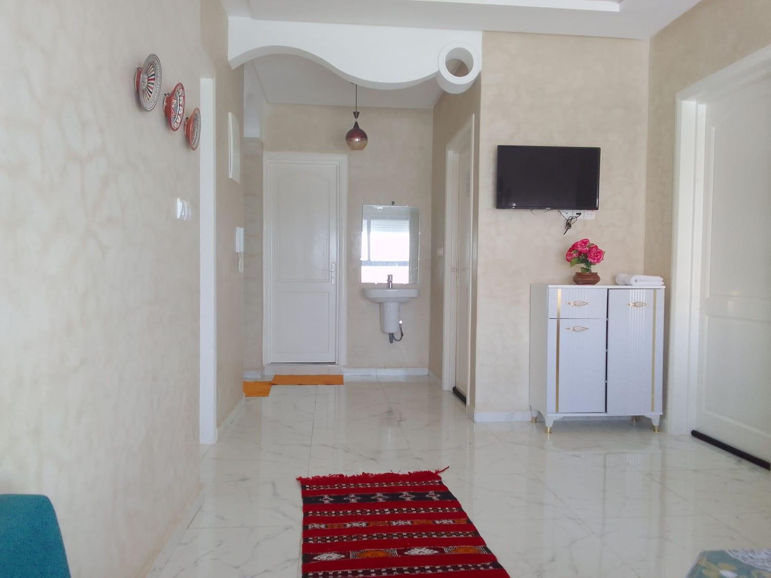 Apartment with Sea View - Photo 18