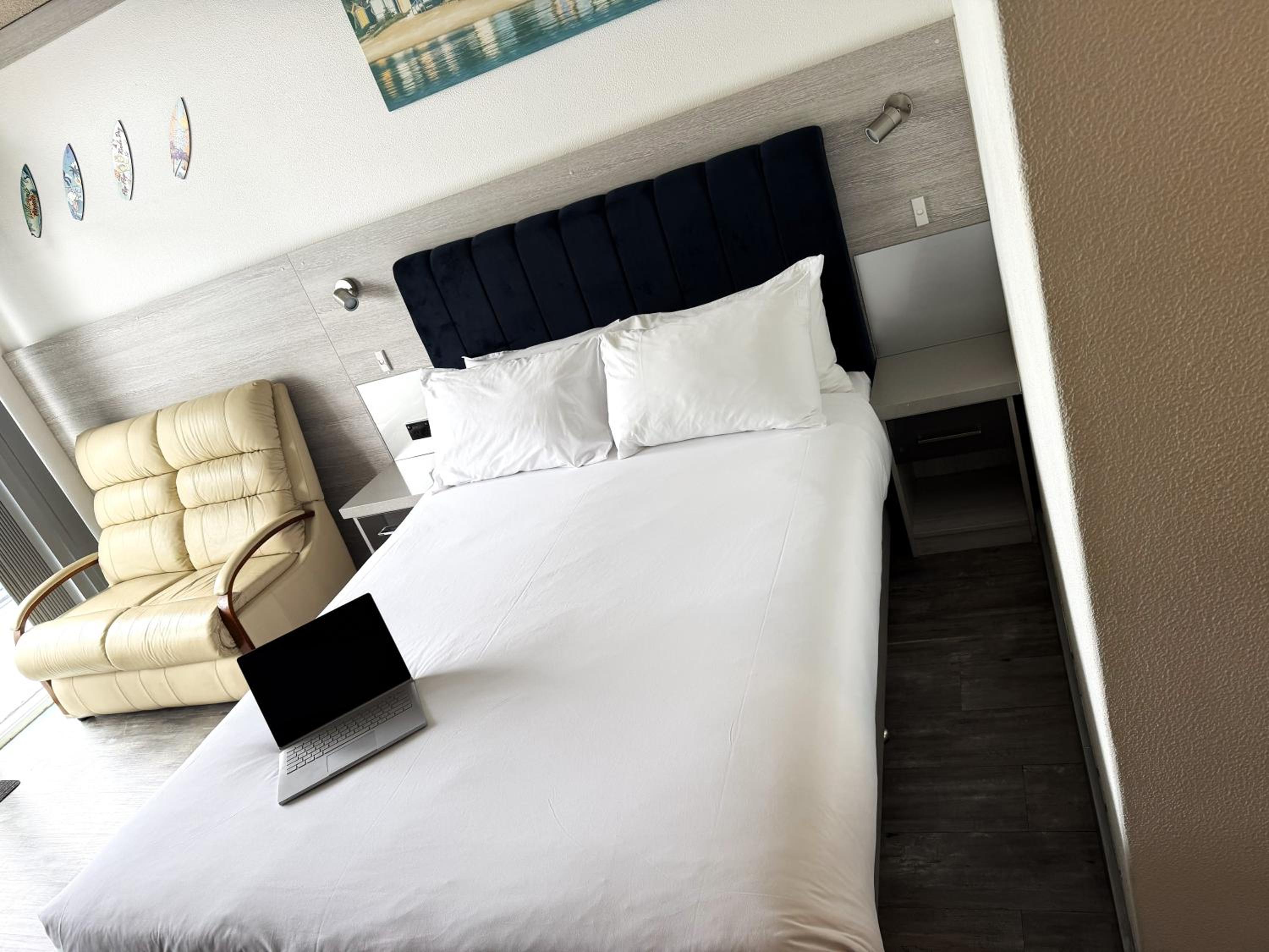 Queen Room with Sea View photo 2