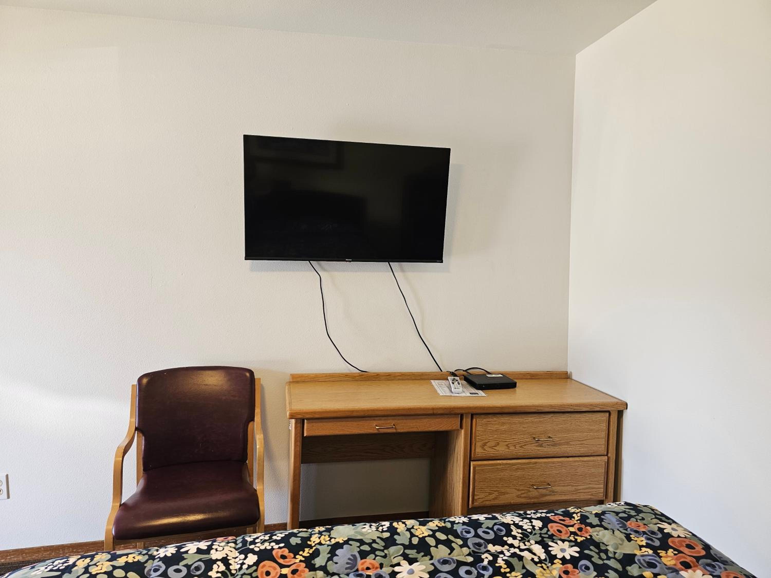 Queen Room photo 3
