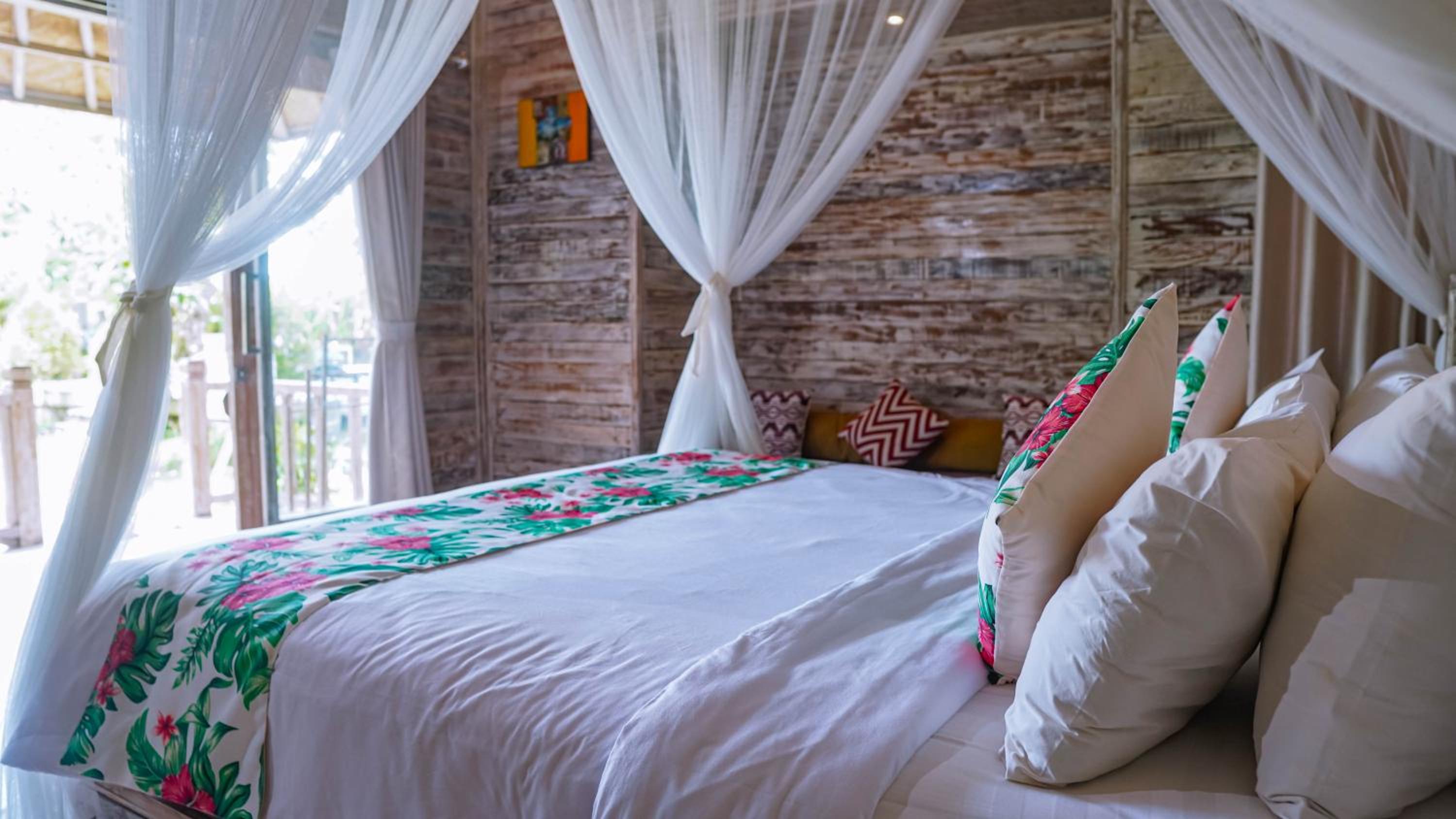 Deluxe Double Room - Photo 13