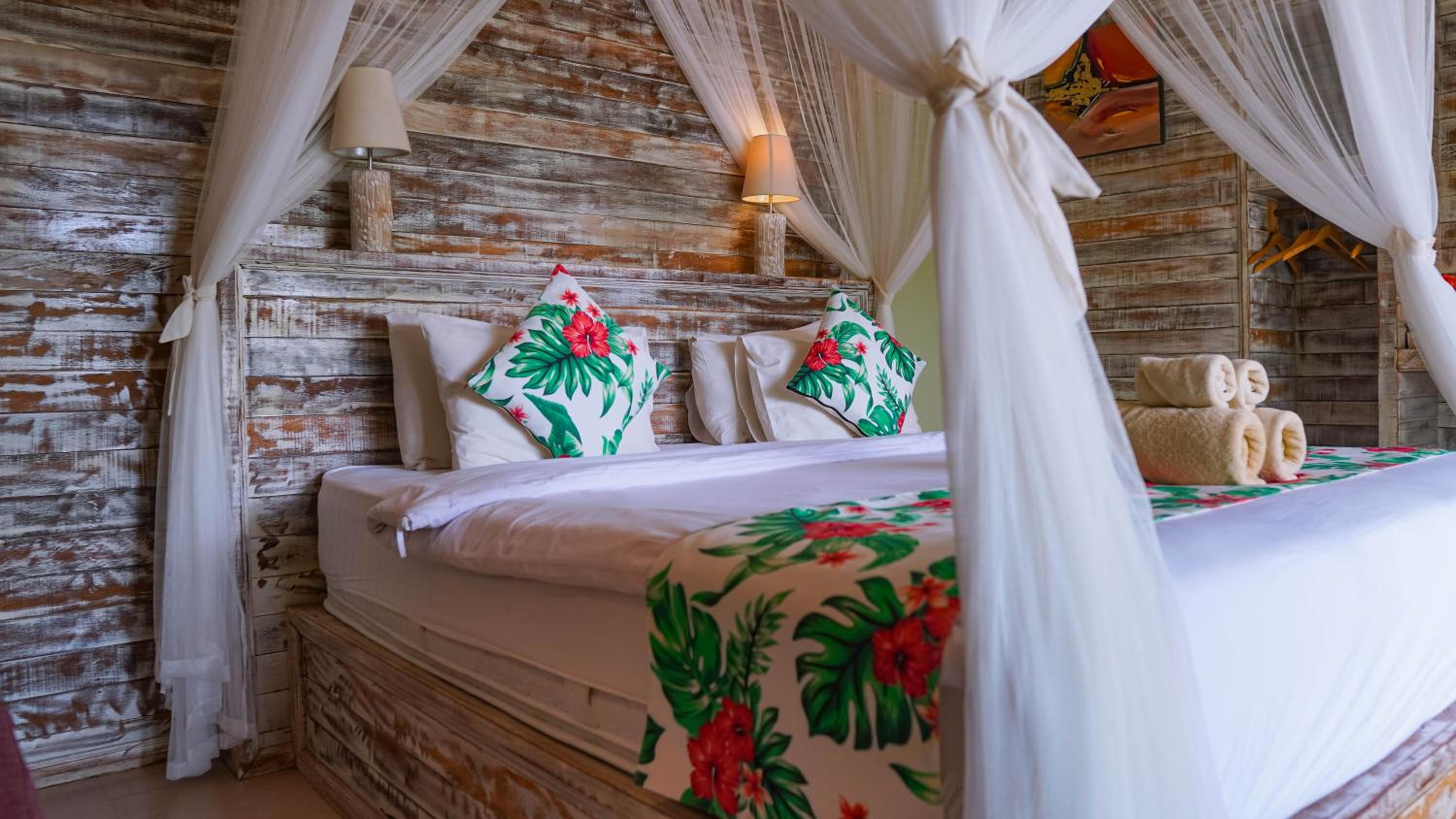 Deluxe Double Room - Photo 15