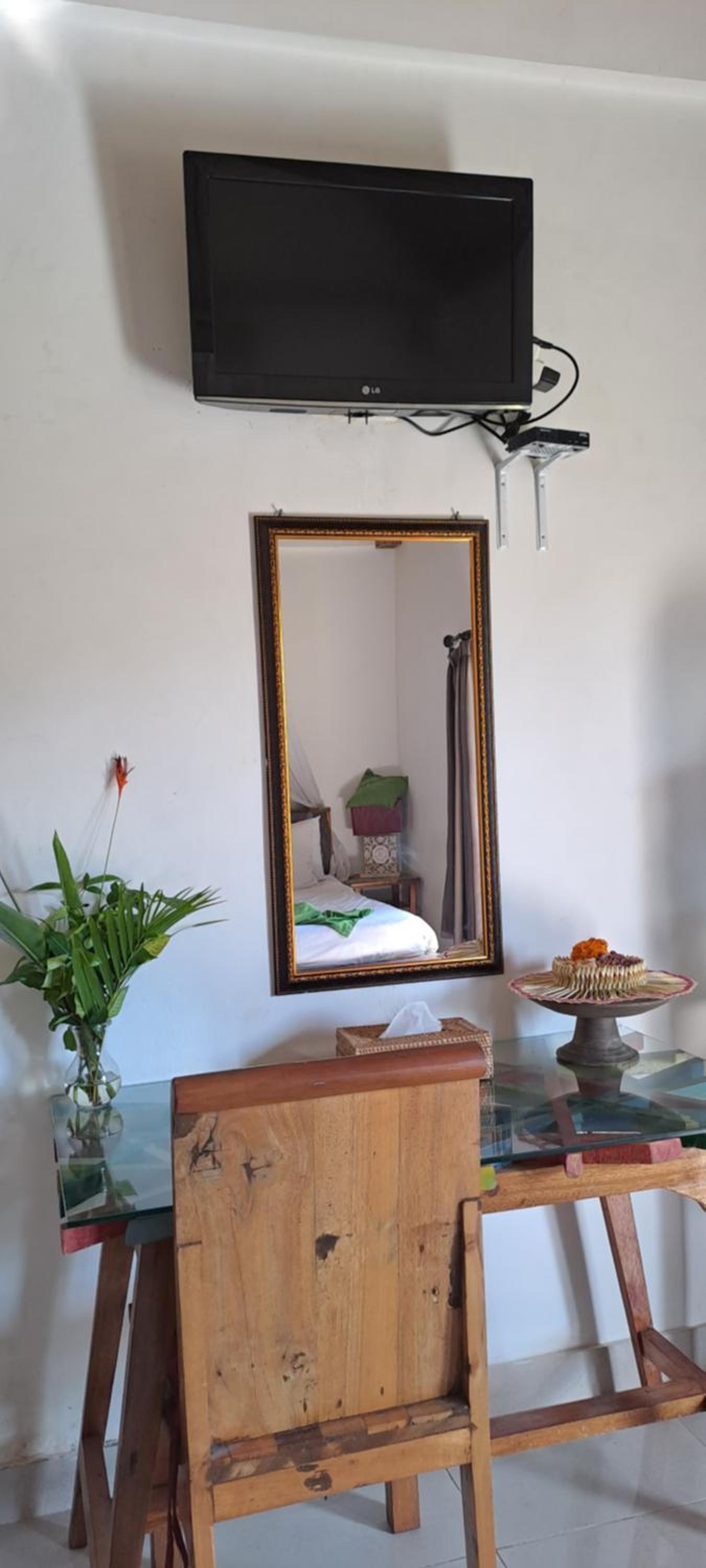 Suite with Balcony - Photo 8
