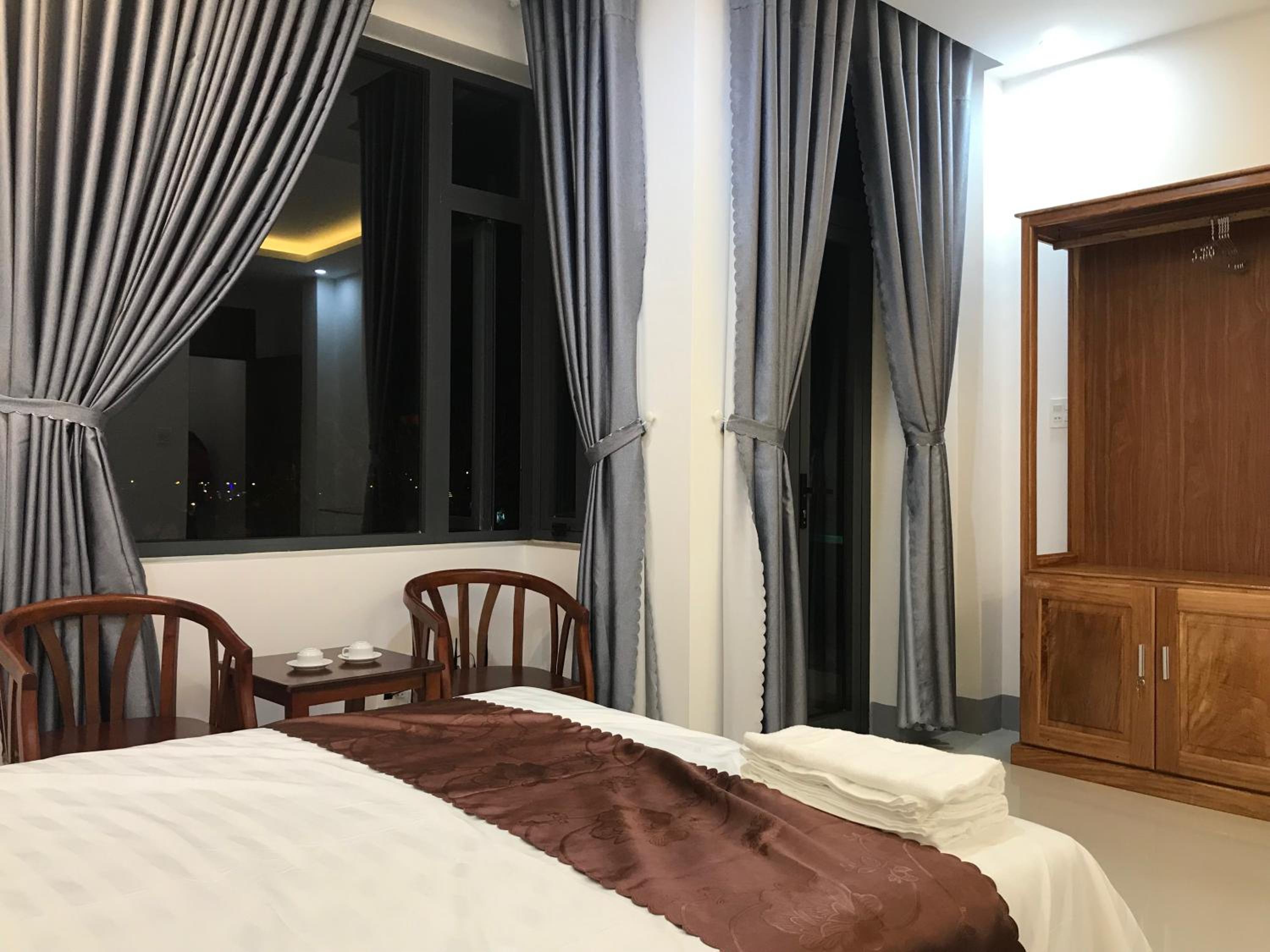 Deluxe Single Room with Balcony photo 2