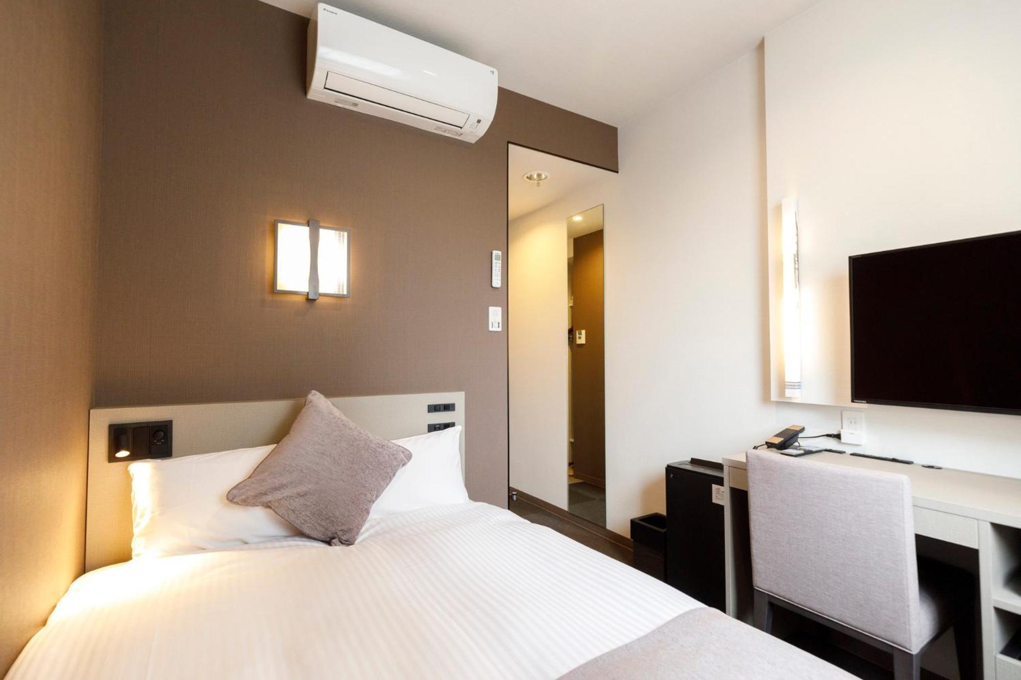 Double Room with Small Double Bed - Non-Smoking - Annex - Photo 5