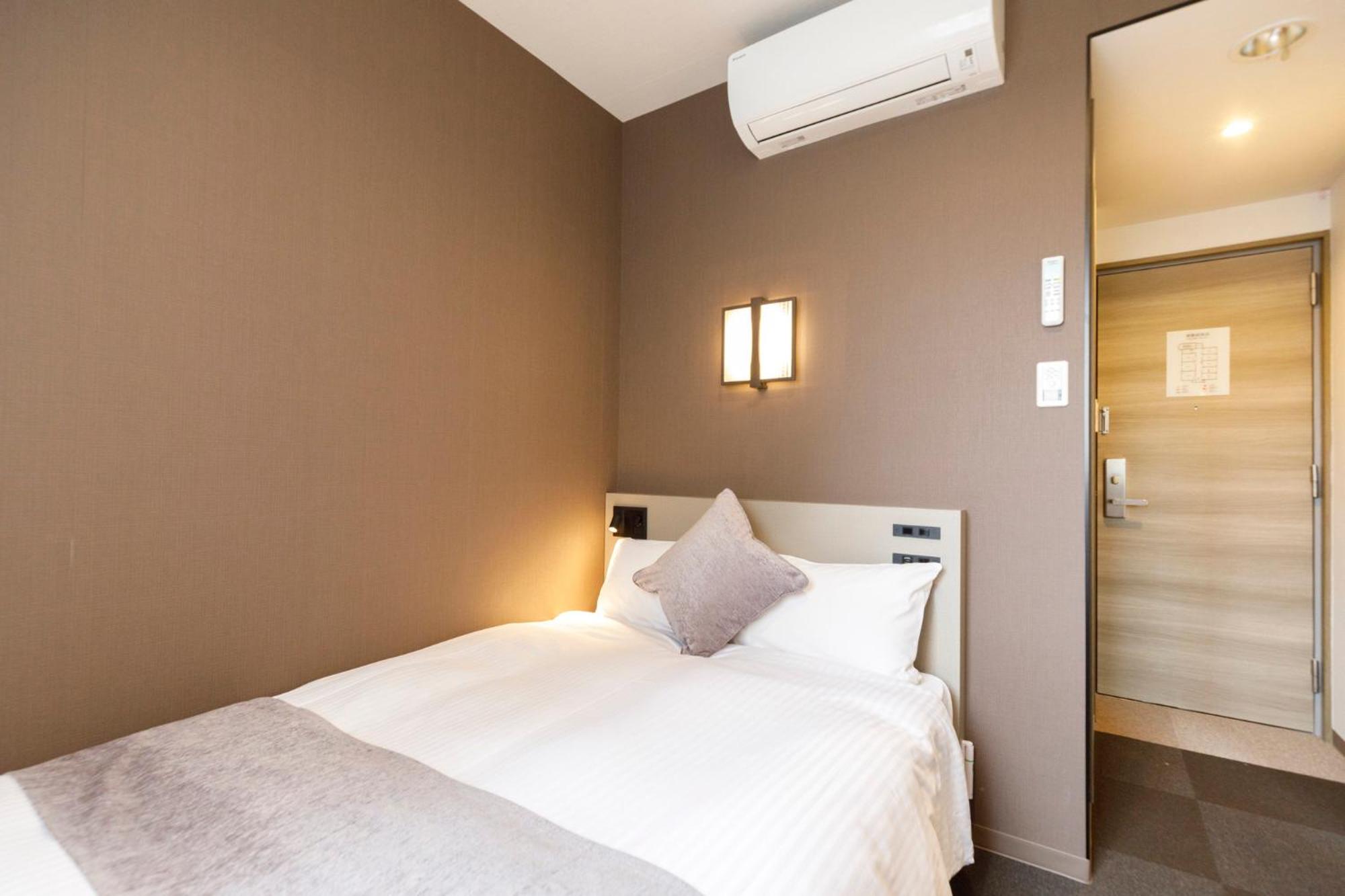 Double Room with Small Double Bed - Non-Smoking - Annex - Photo 6