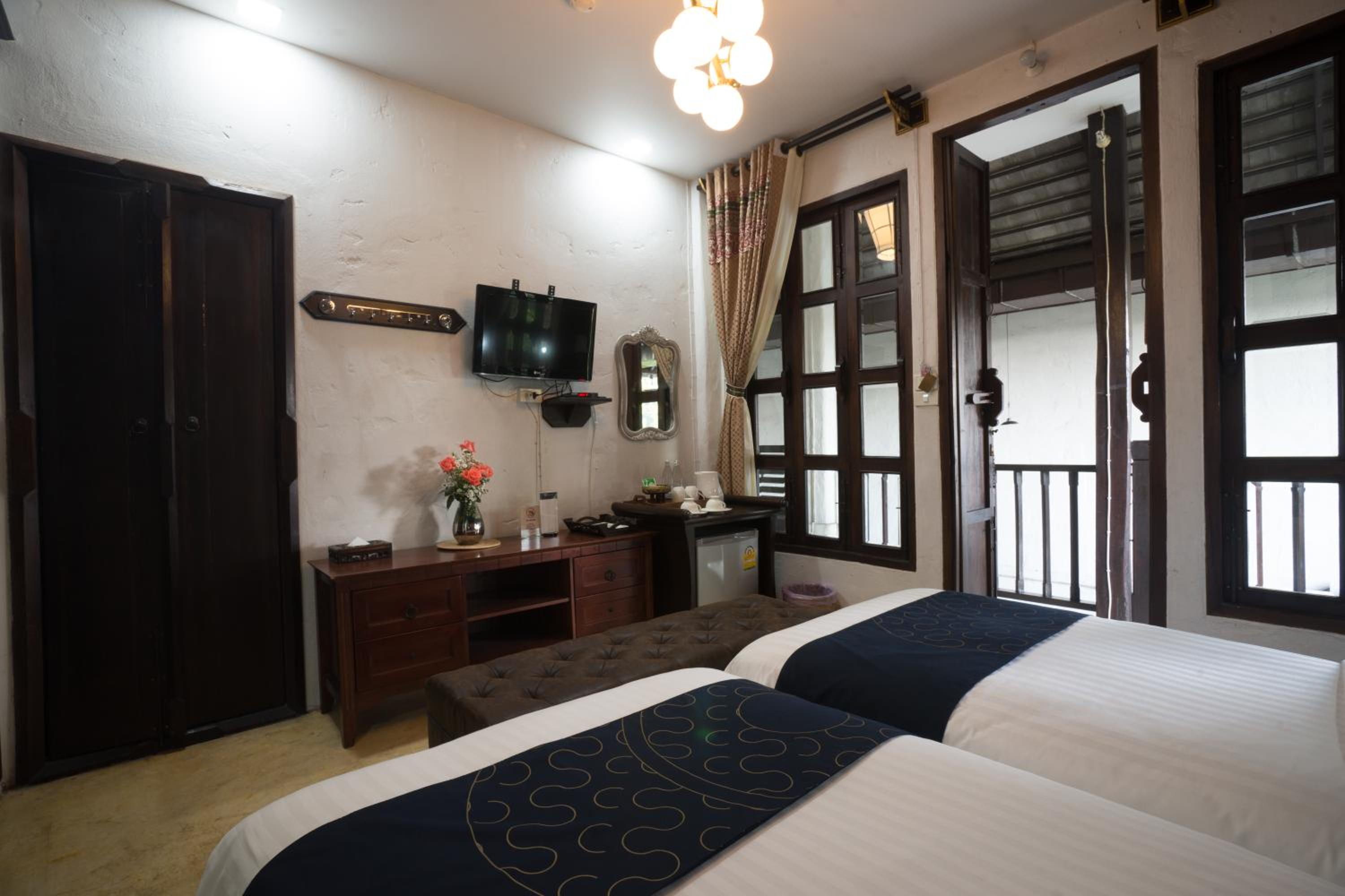 Superior Twin Room - Photo 4