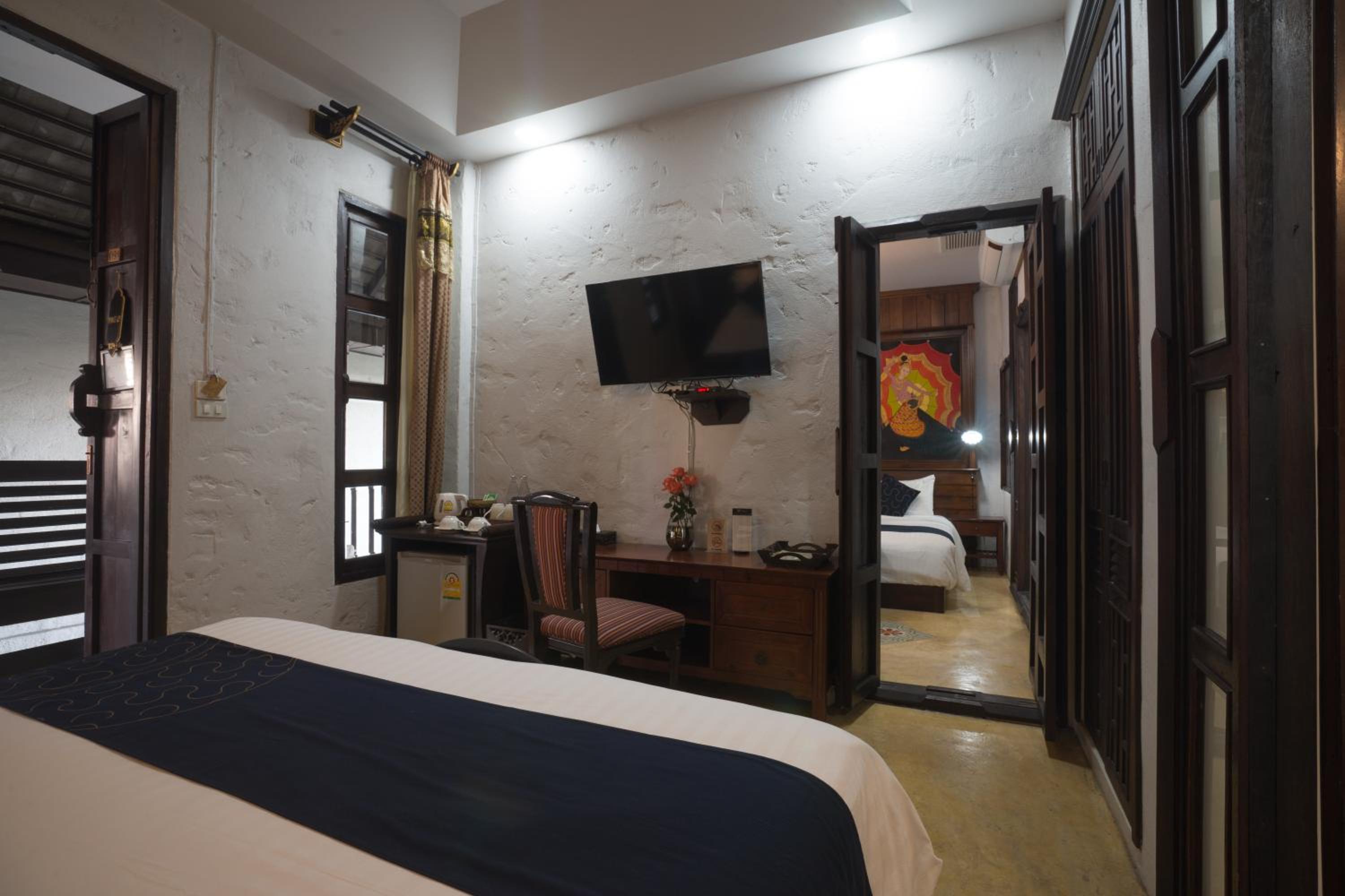 Superior Double Room - Photo 8