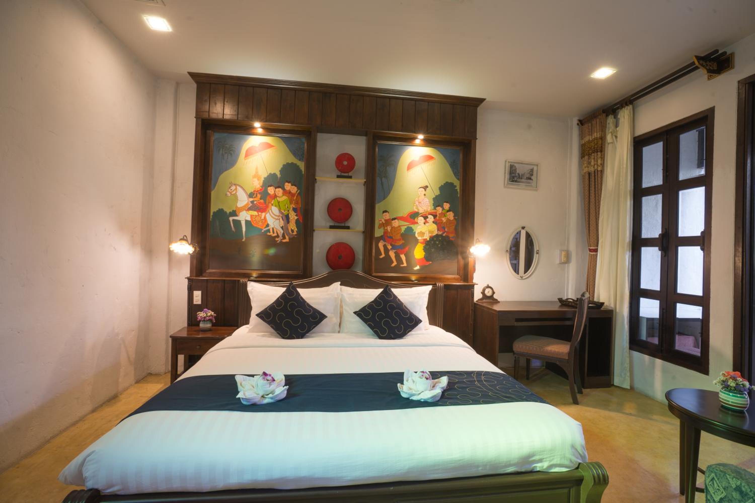 Deluxe Double Room - Photo 10