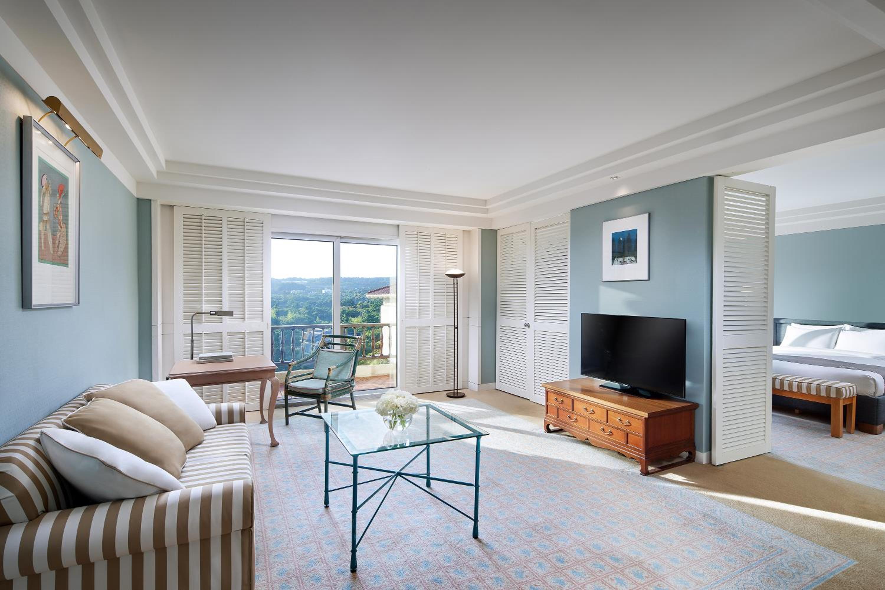 Superior Suite Double Room with Mountain View - Photo 2