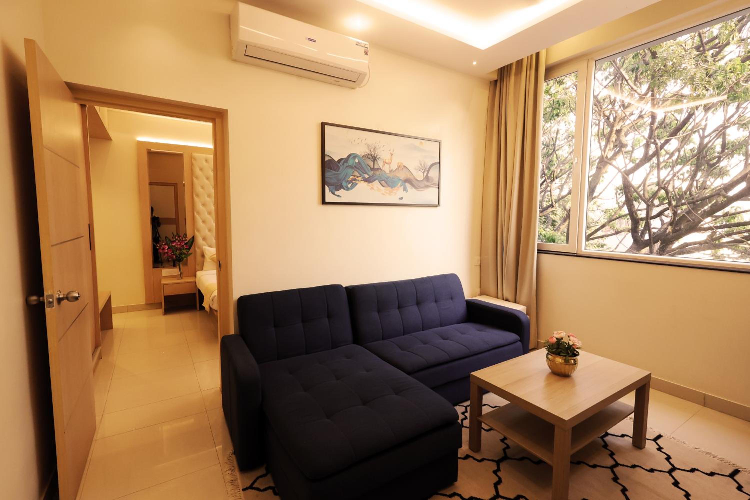 Suite - Photo 4