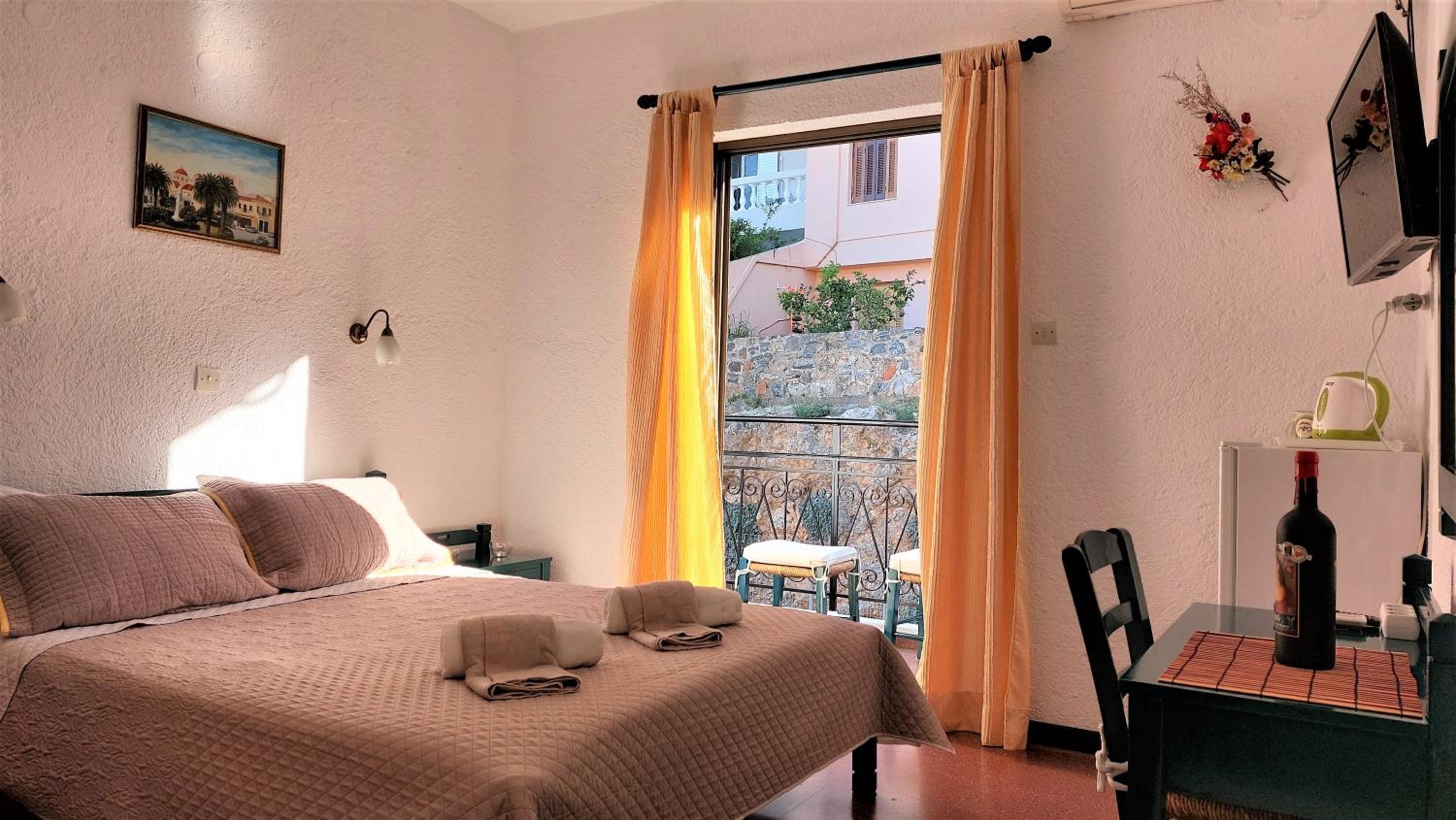 Economy Double Room photo 1