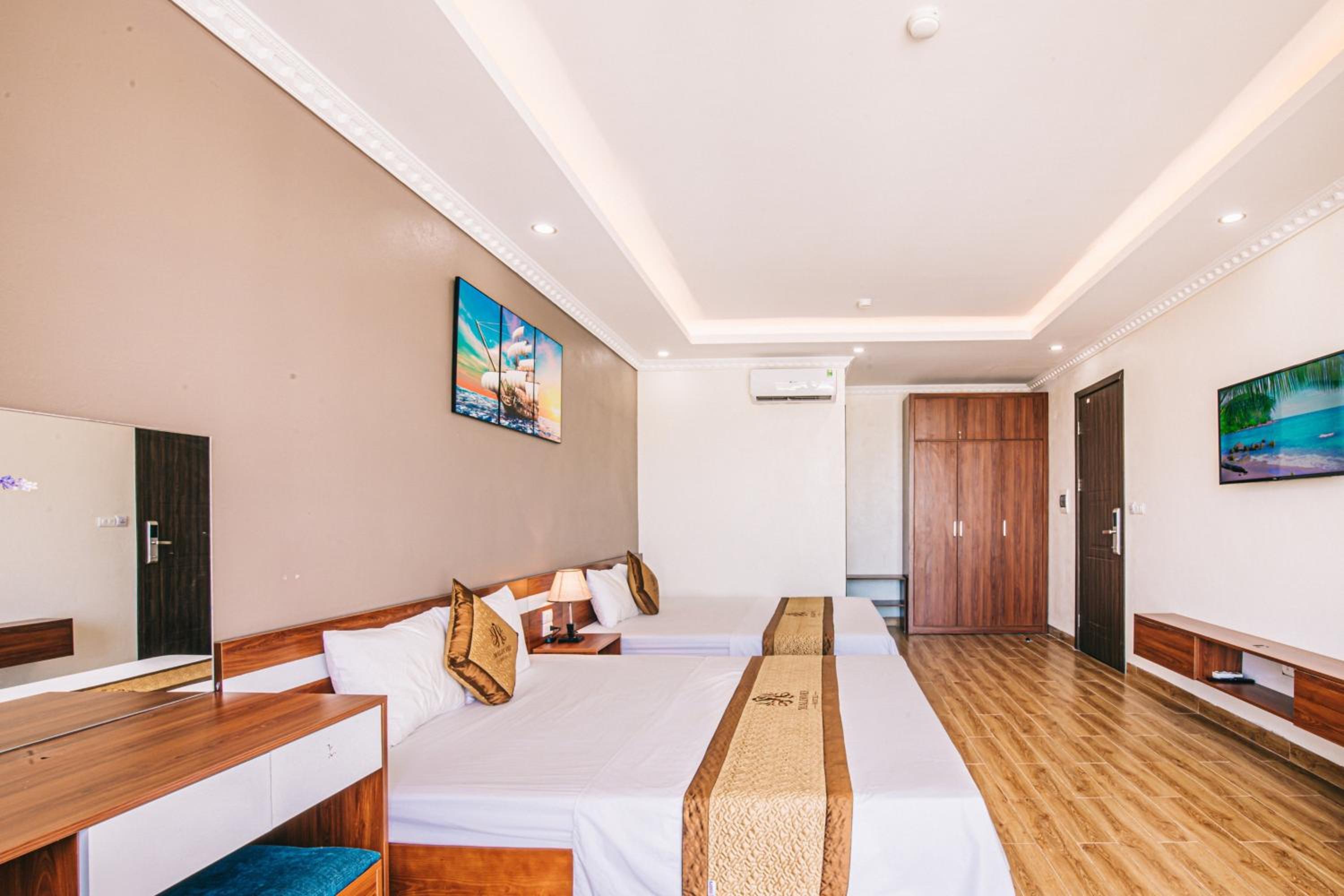 Family Room with Sea View photo 2