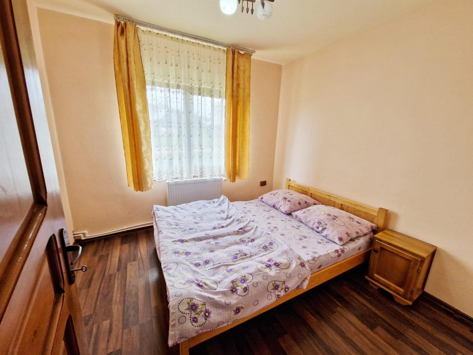 Double Room With Shared Bathroom
