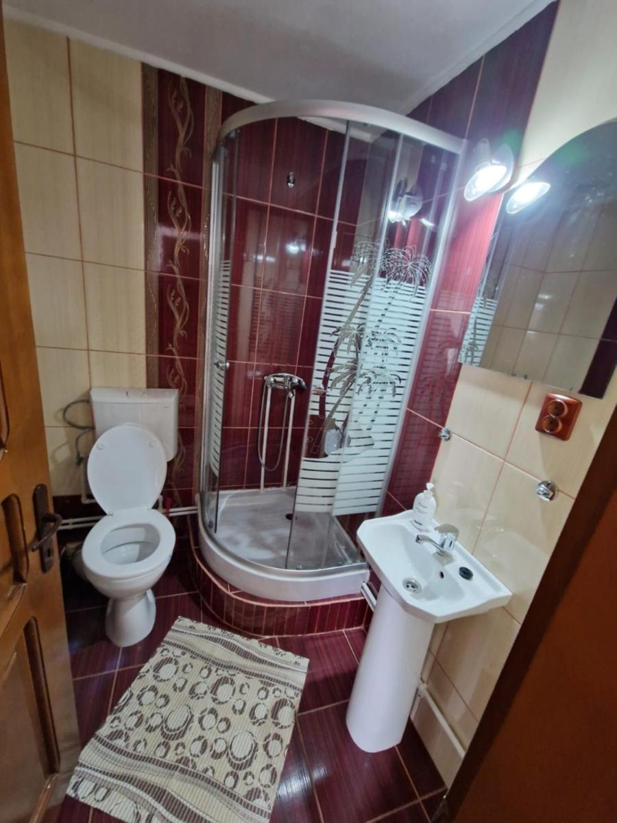 Double or Twin Room with Bathroom - Photo 7