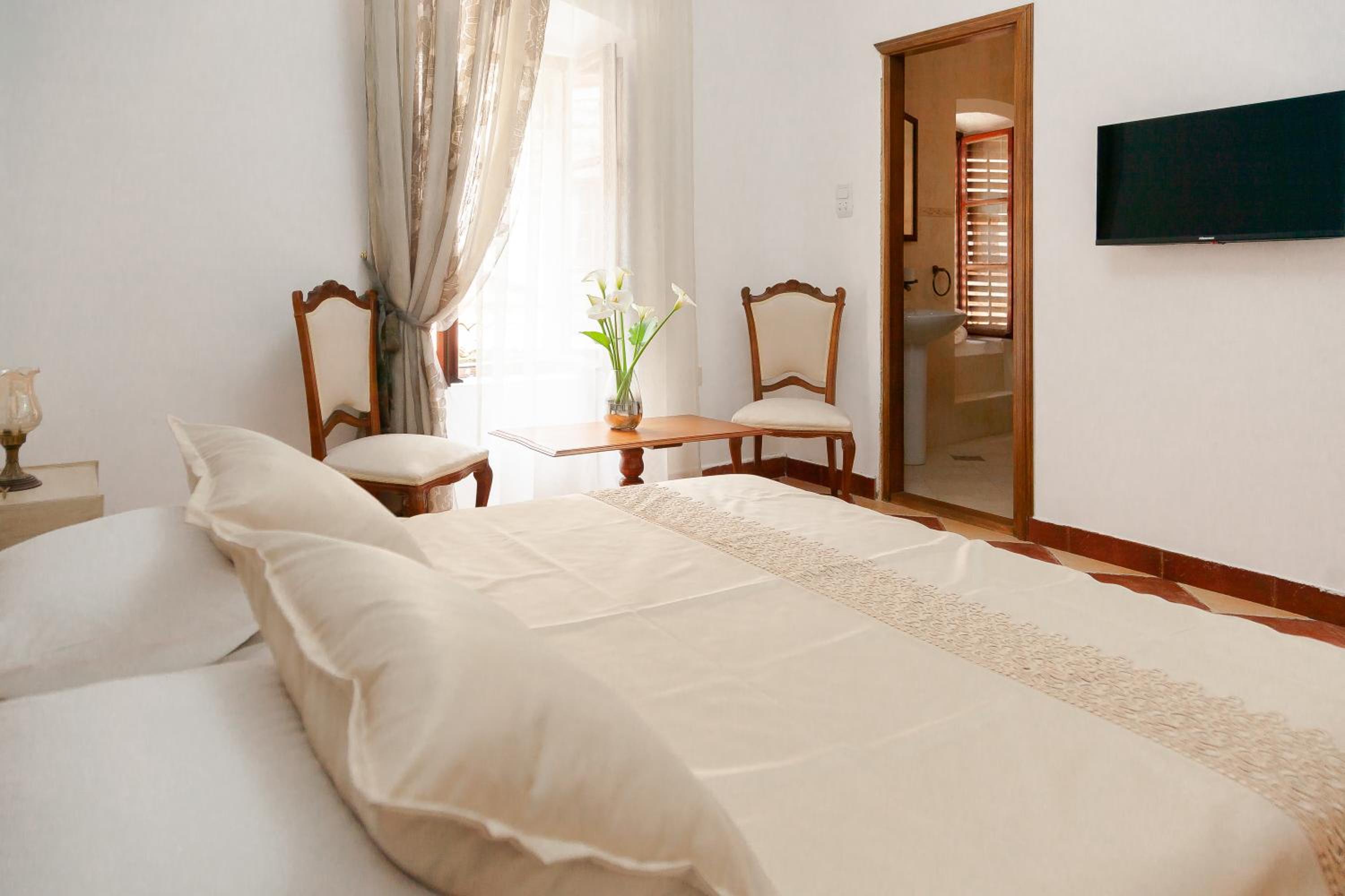 Deluxe Double Room photo 3