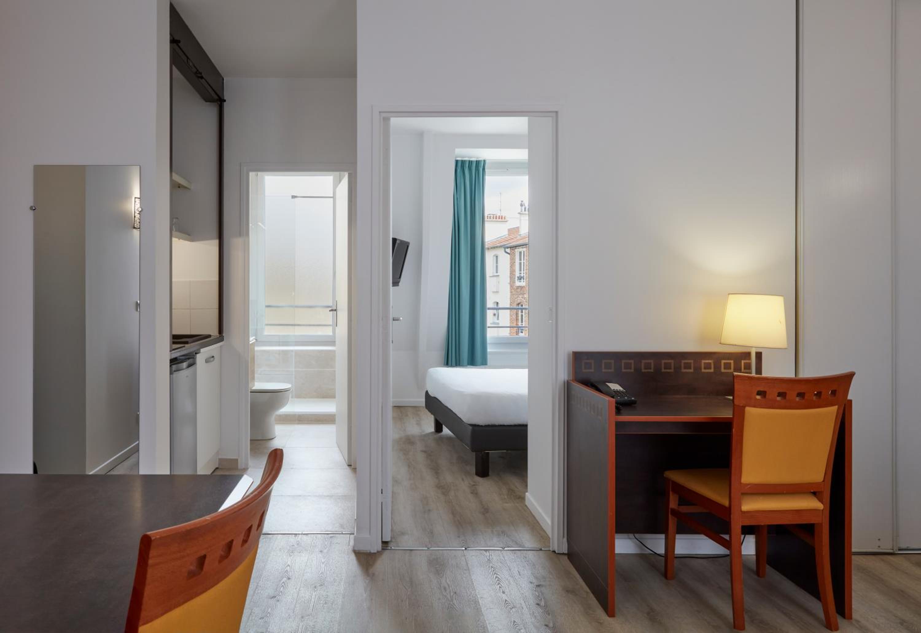 One-Bedroom Apartment