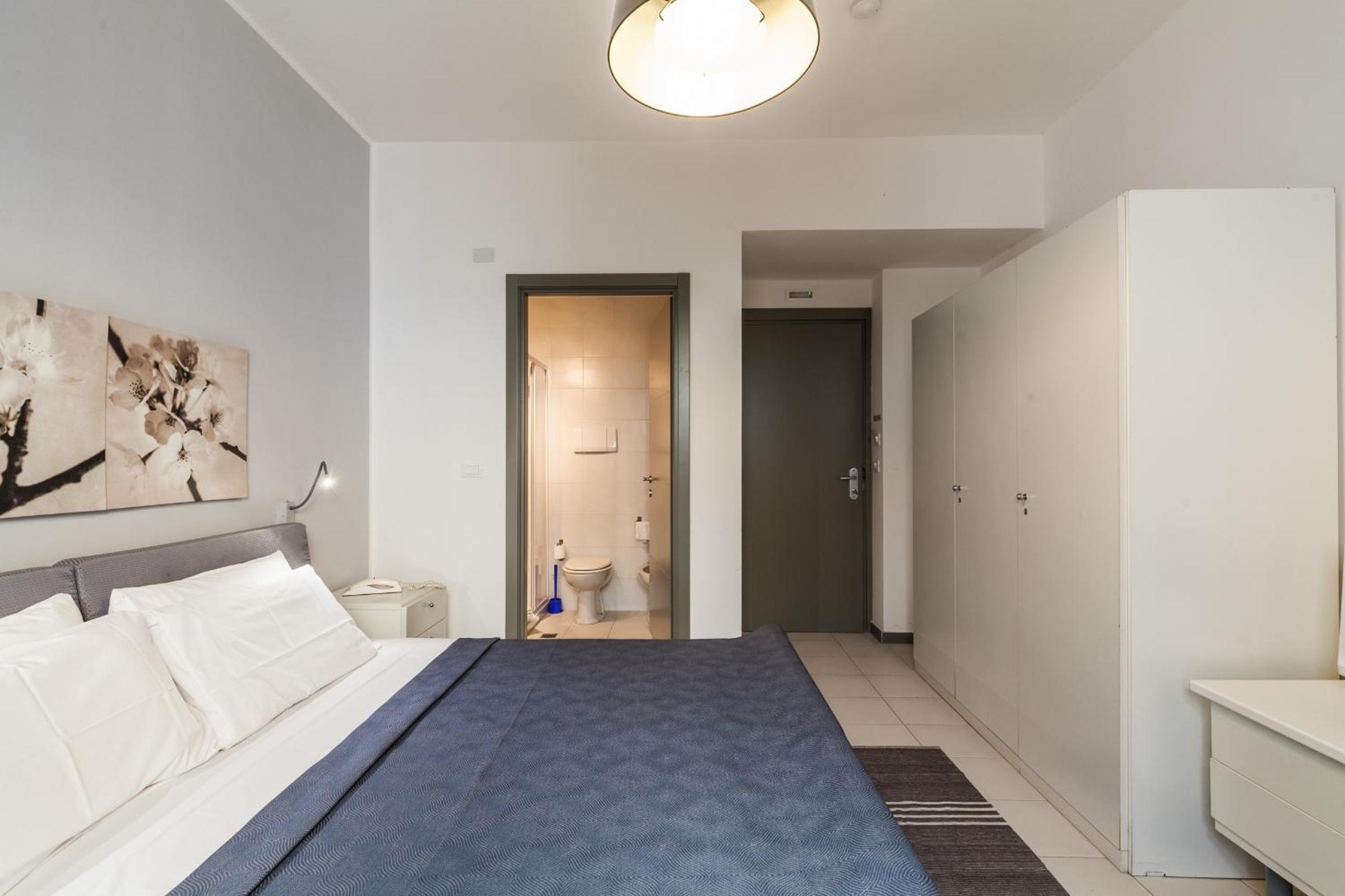 Economy Double or Twin Room photo 2