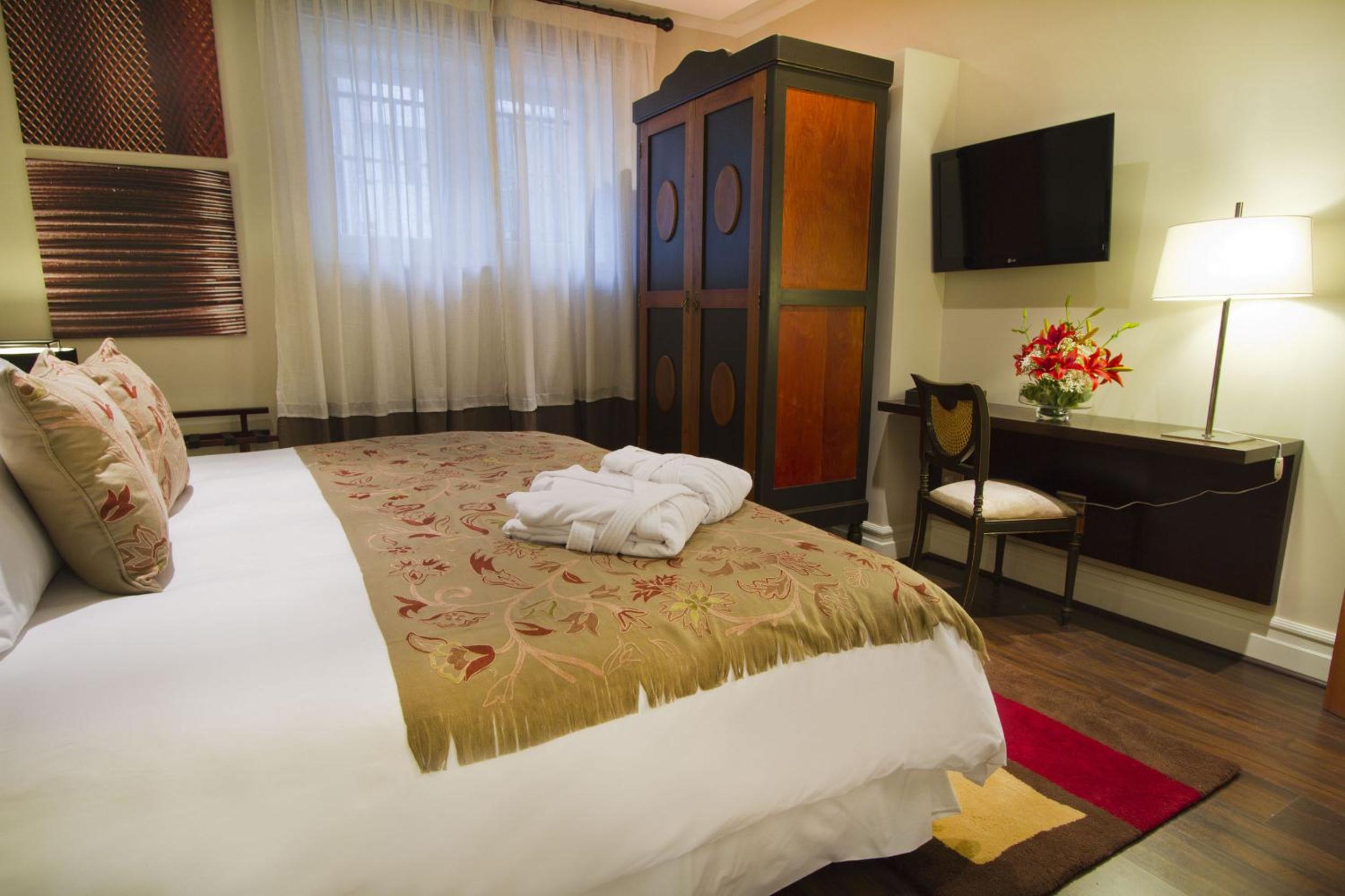 Standard Disability Access-Handicap Room - Photo 3