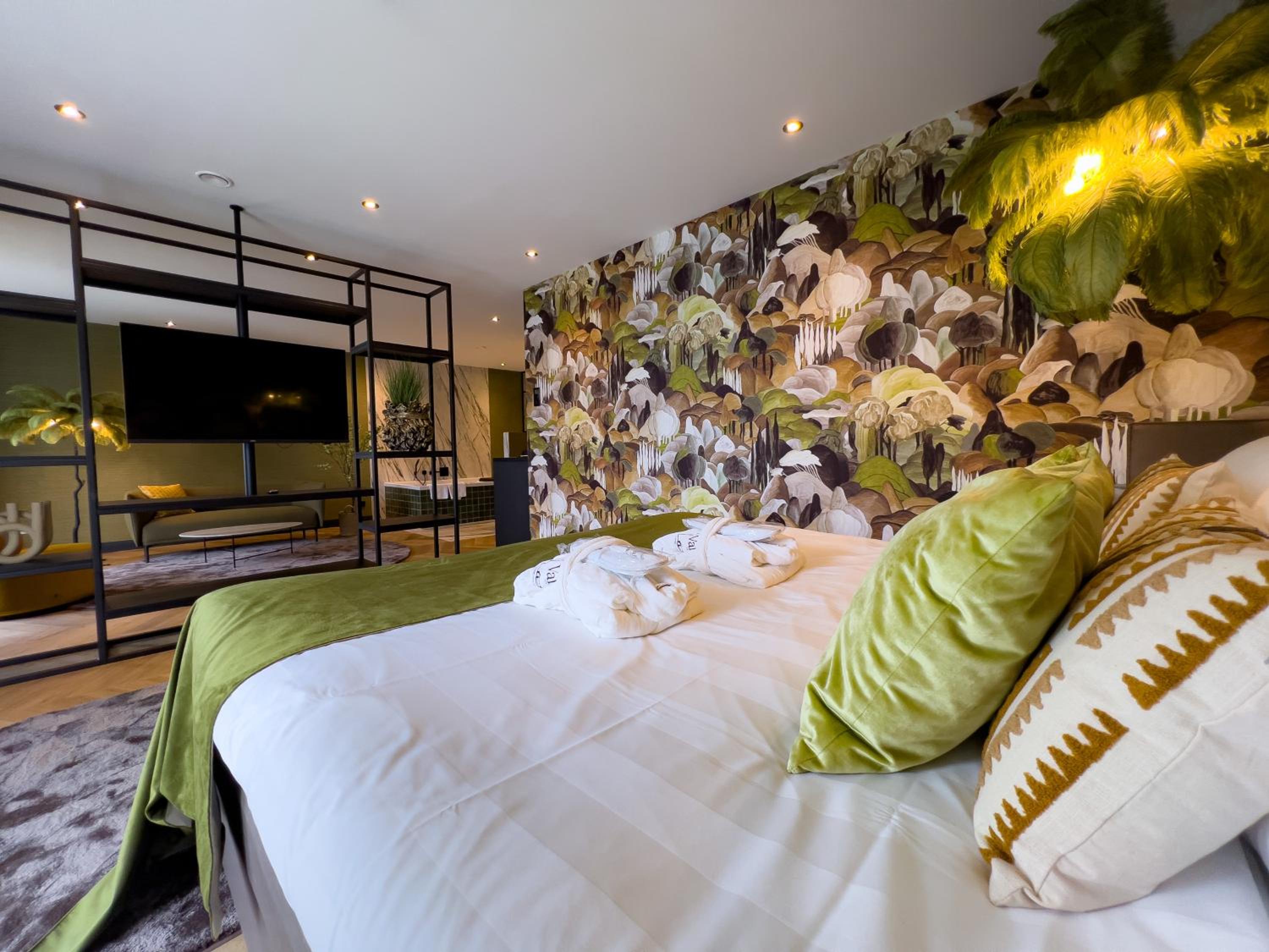 Be Pure Suite - Photo 1