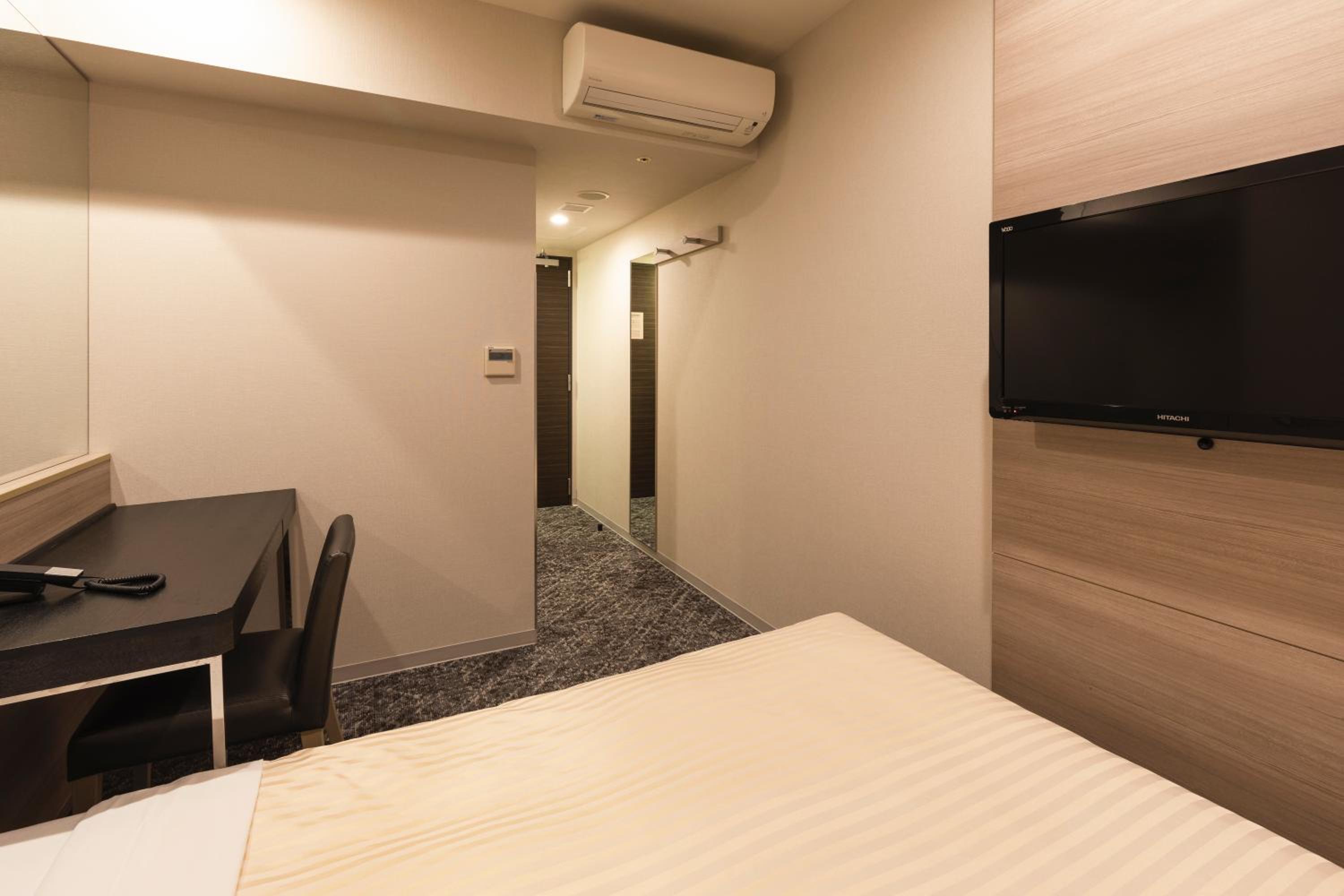 Double Room - Non-Smoking  photo 2
