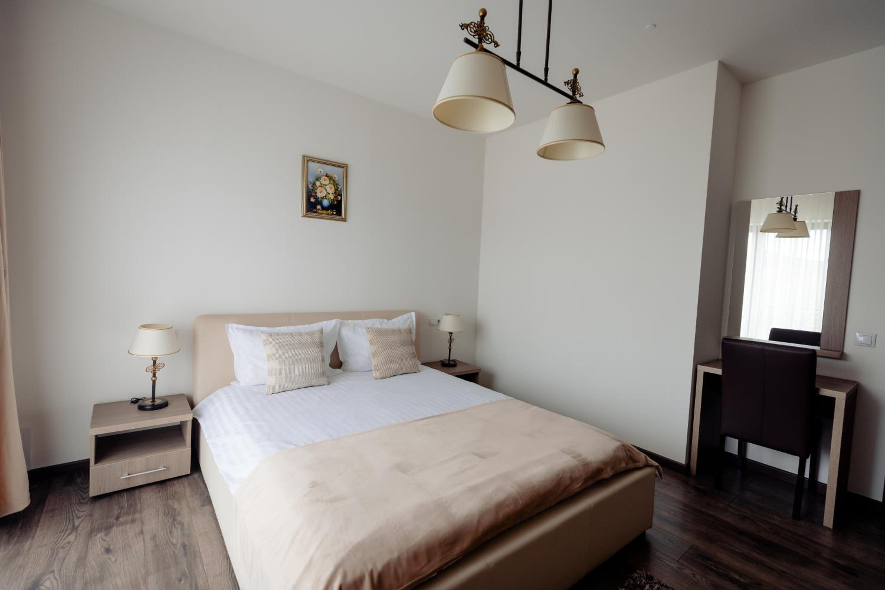 Apartment - Photo 2
