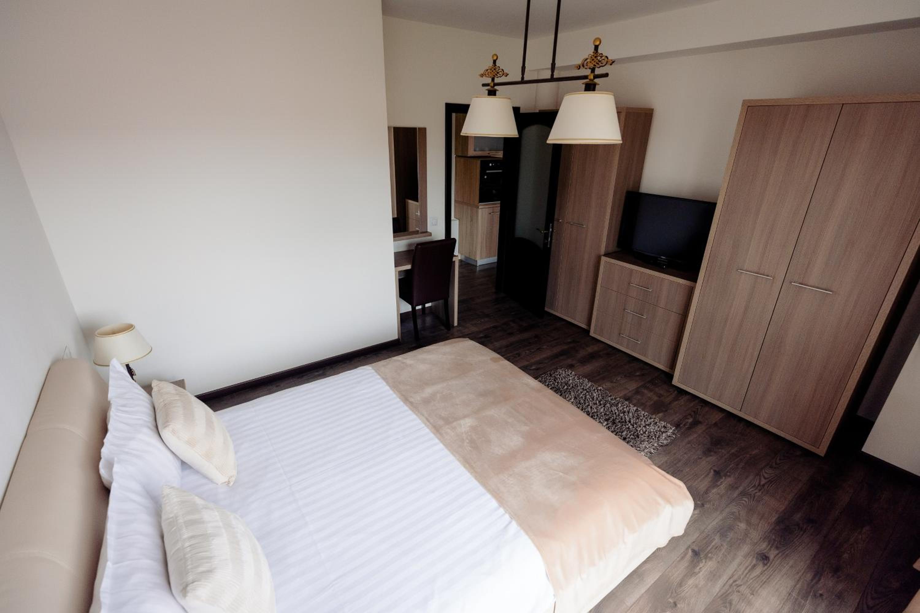 Apartment - Photo 3