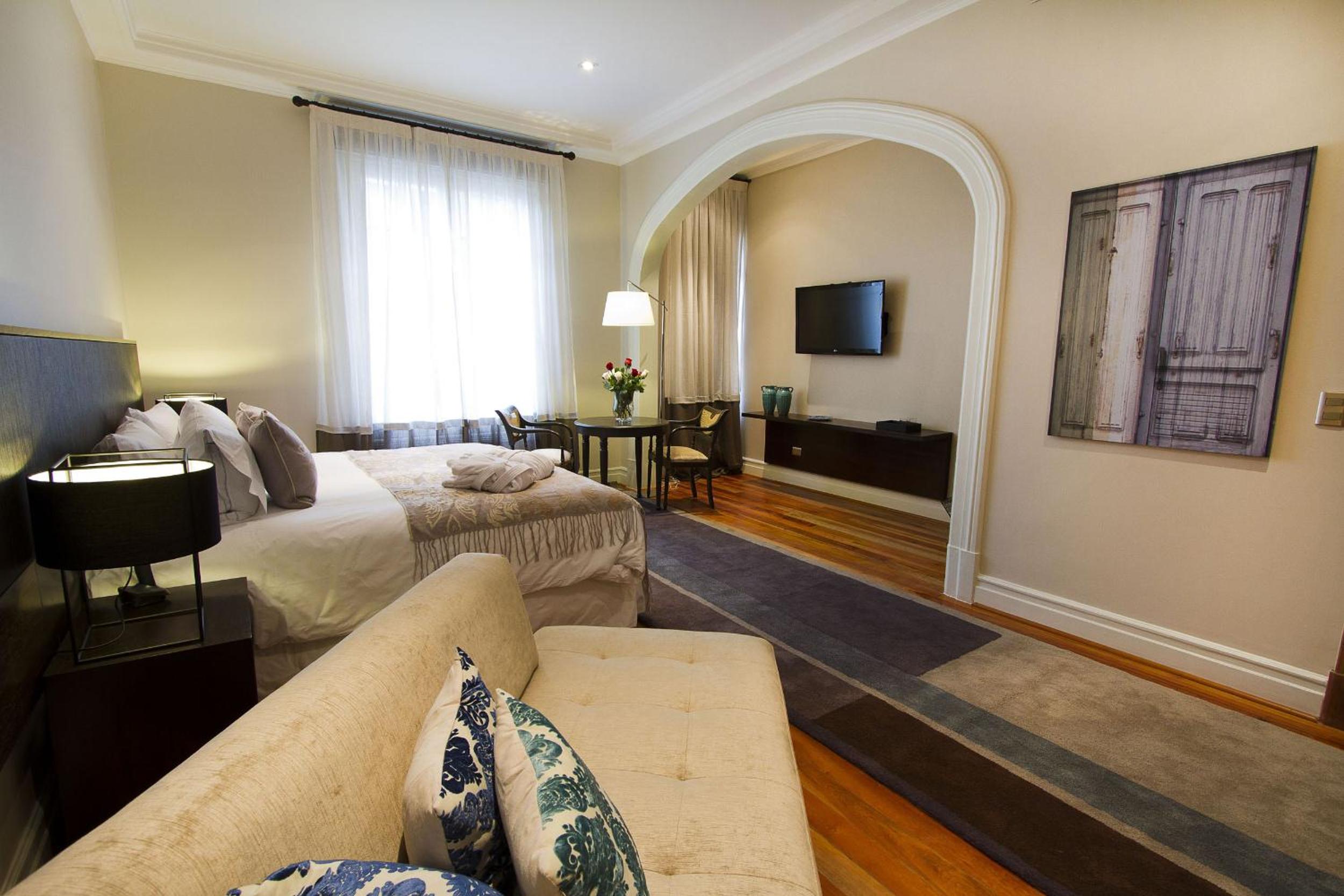 Suite - Photo 4
