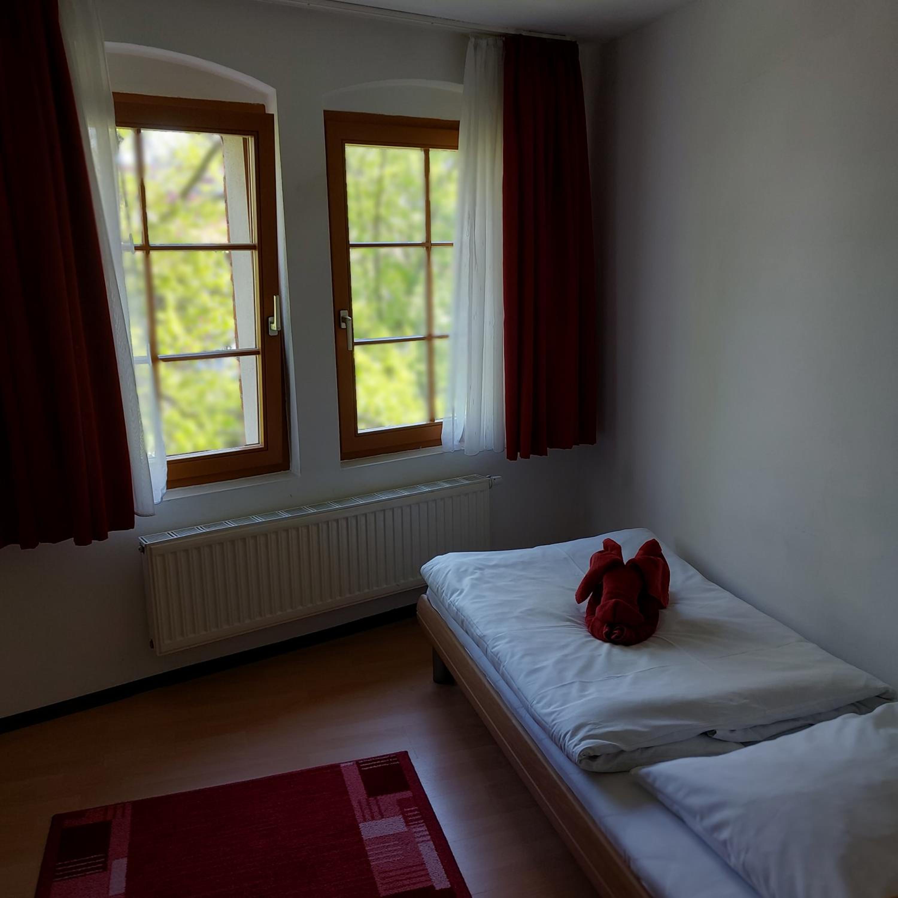 Single Room photo 3