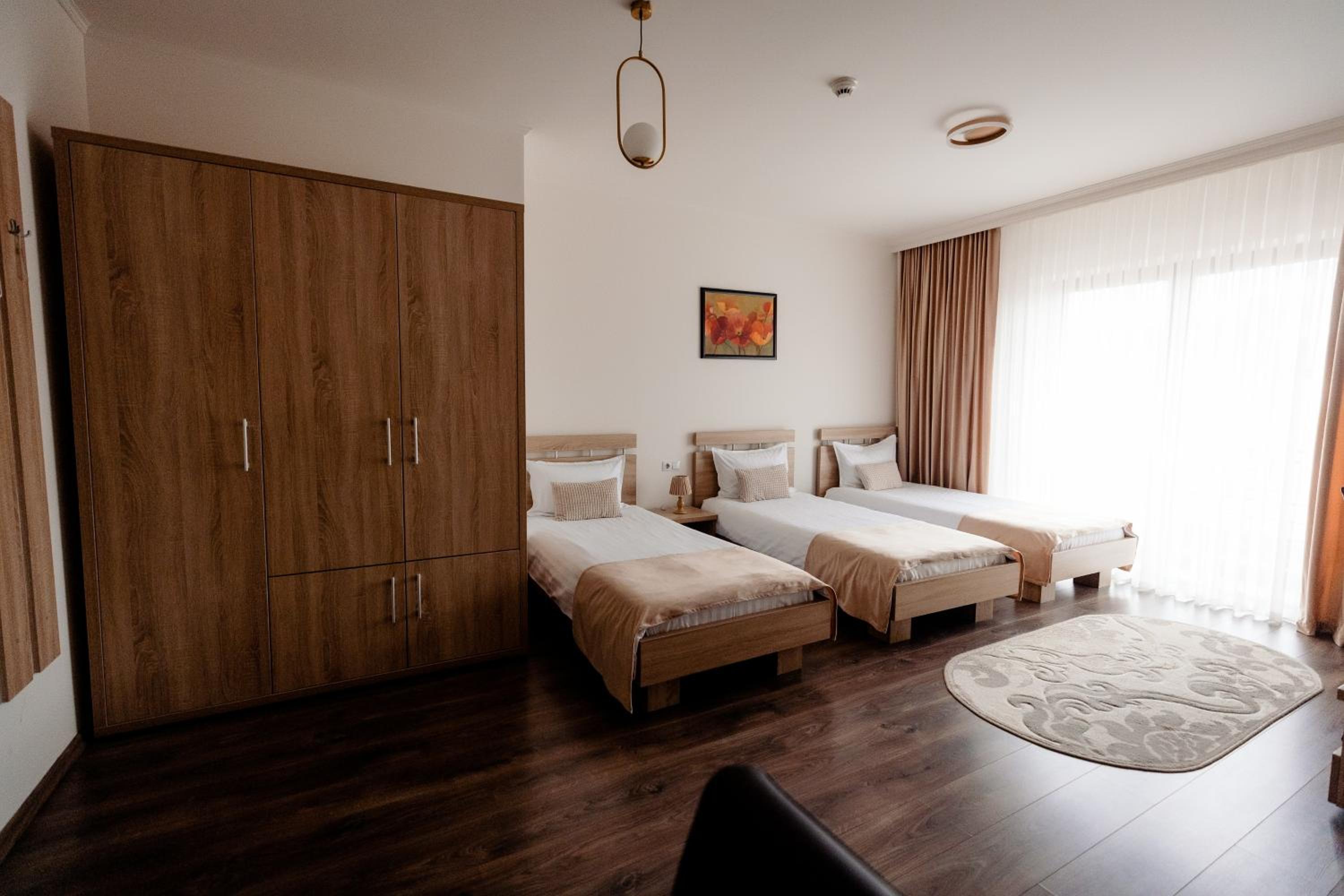 Triple Room - Photo 1