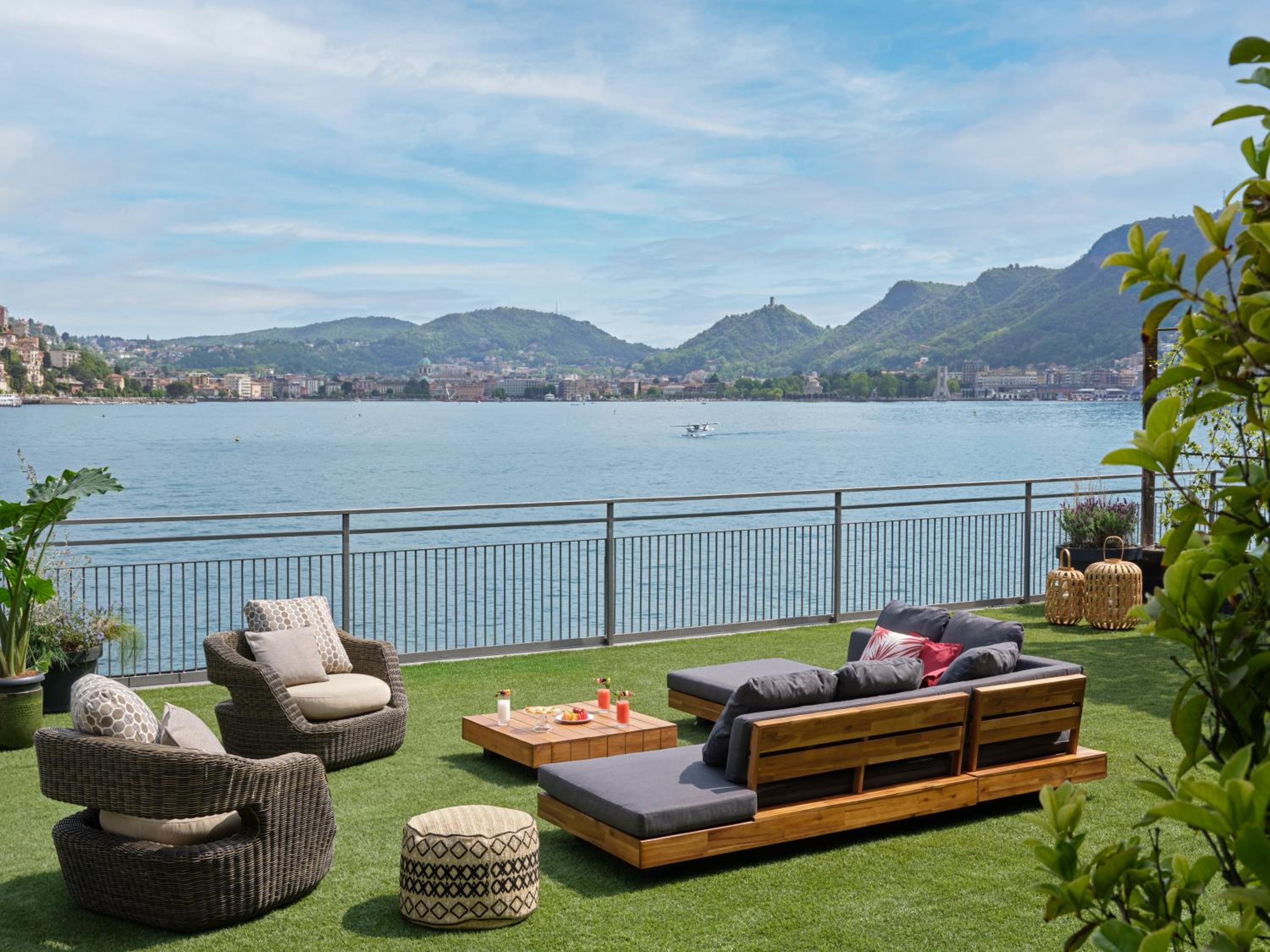 Gran Lago Suite thumbnail 5