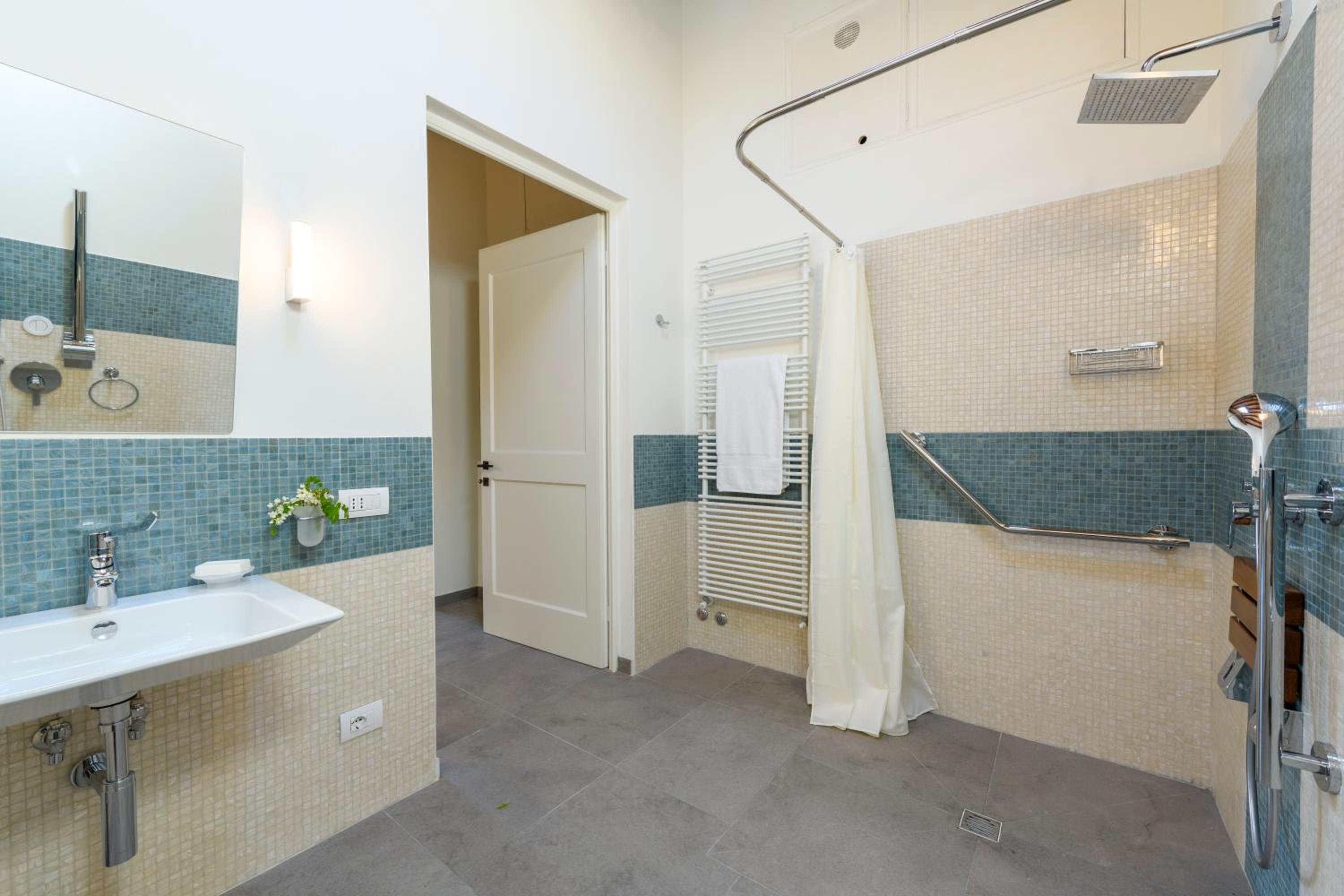 Apartment - Photo 9
