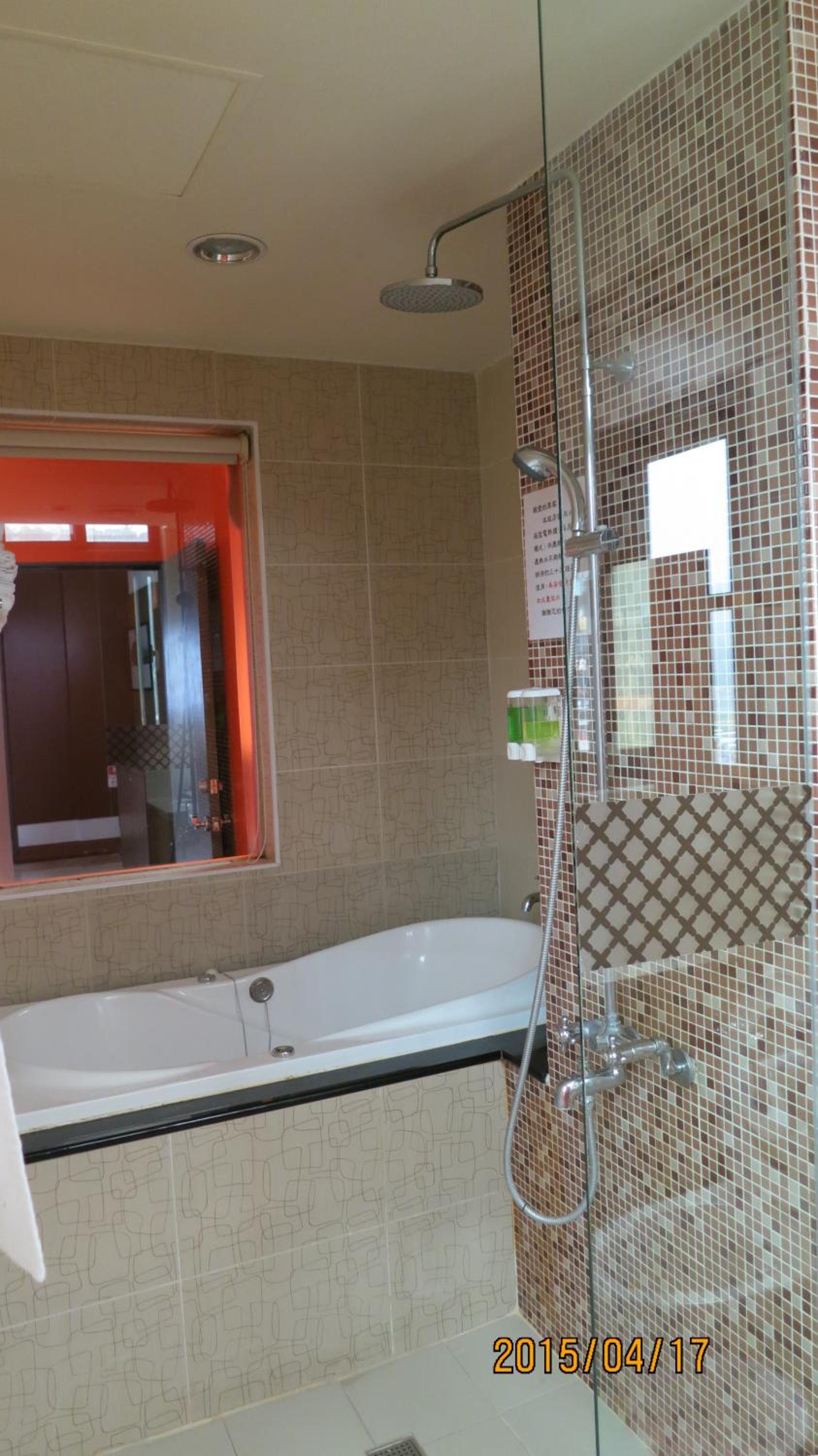 Deluxe Family Room (6 Adults) - Photo 4