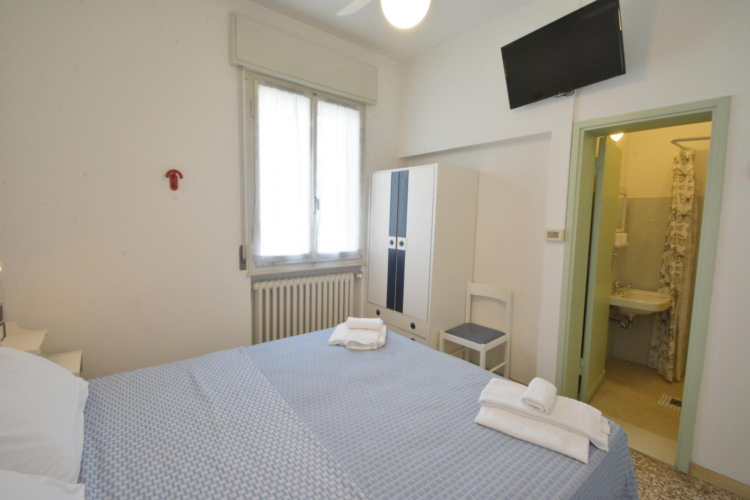 Economy Double Room - Photo 1