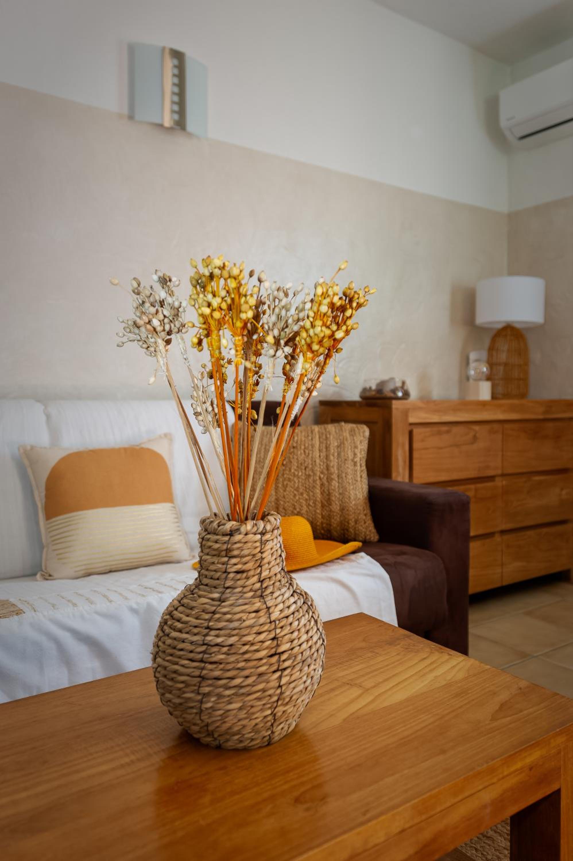 One-Bedroom Apartment with Garden View photo 2