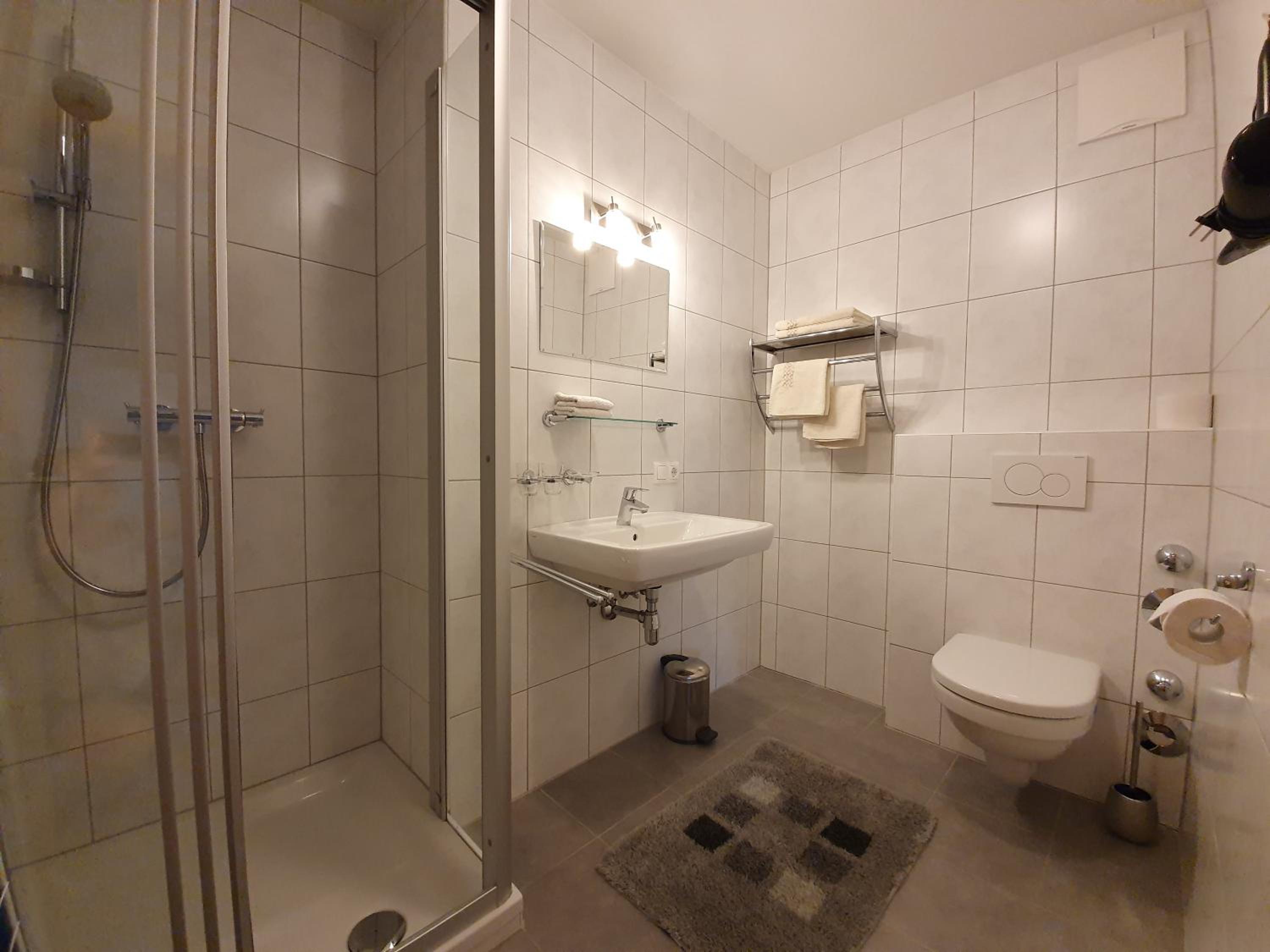 Standard Two-Bedroom Apartment photo 3