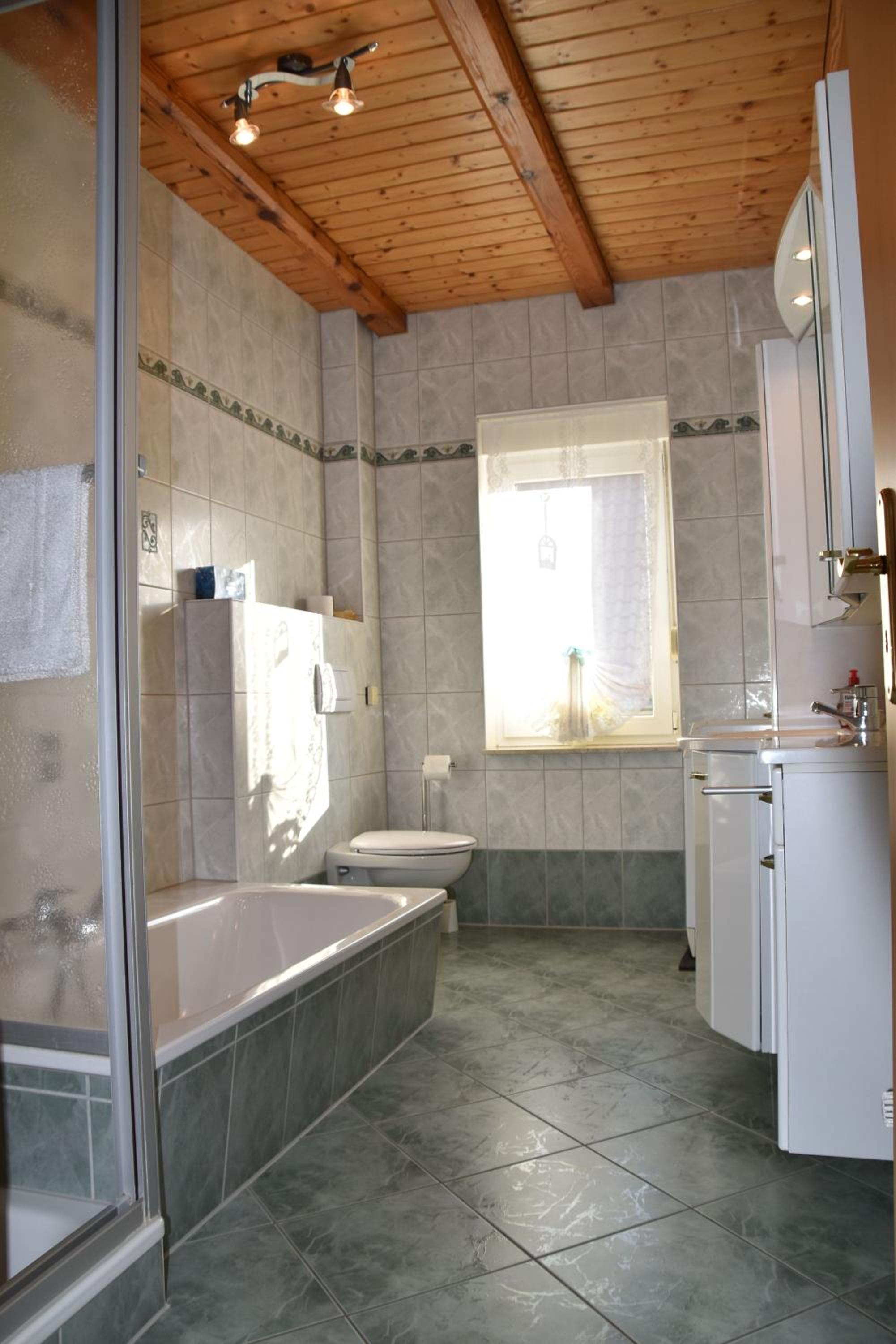 Two-Bedroom Apartment with Balcony photo 2