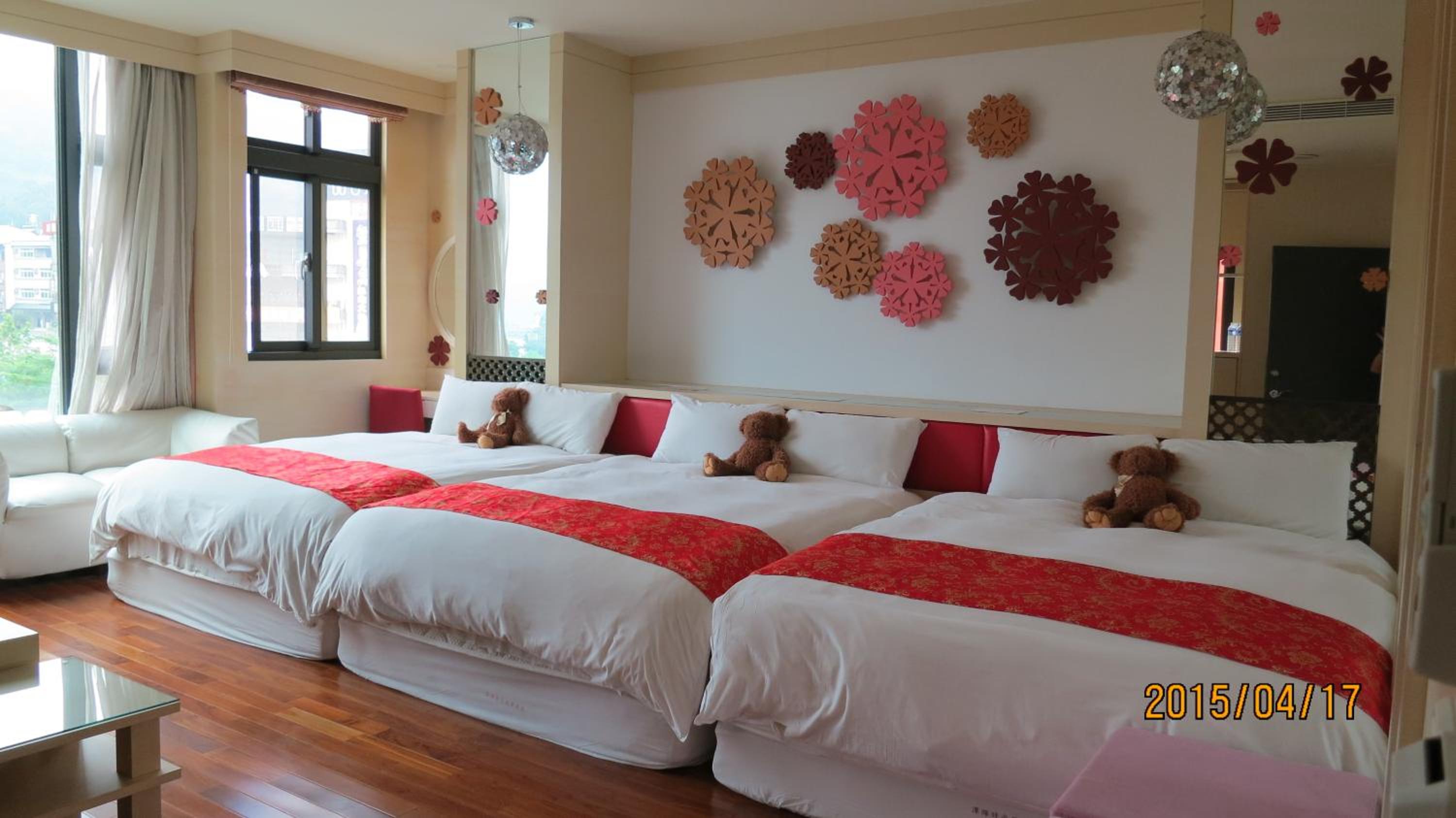 Deluxe Family Room (6 Adults) - Photo 10