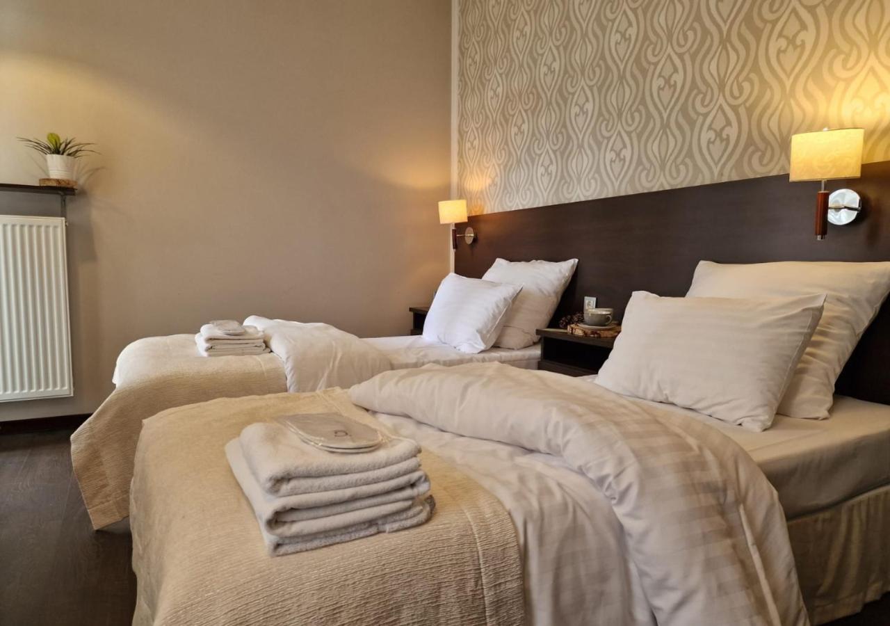 Double Room - Photo 3