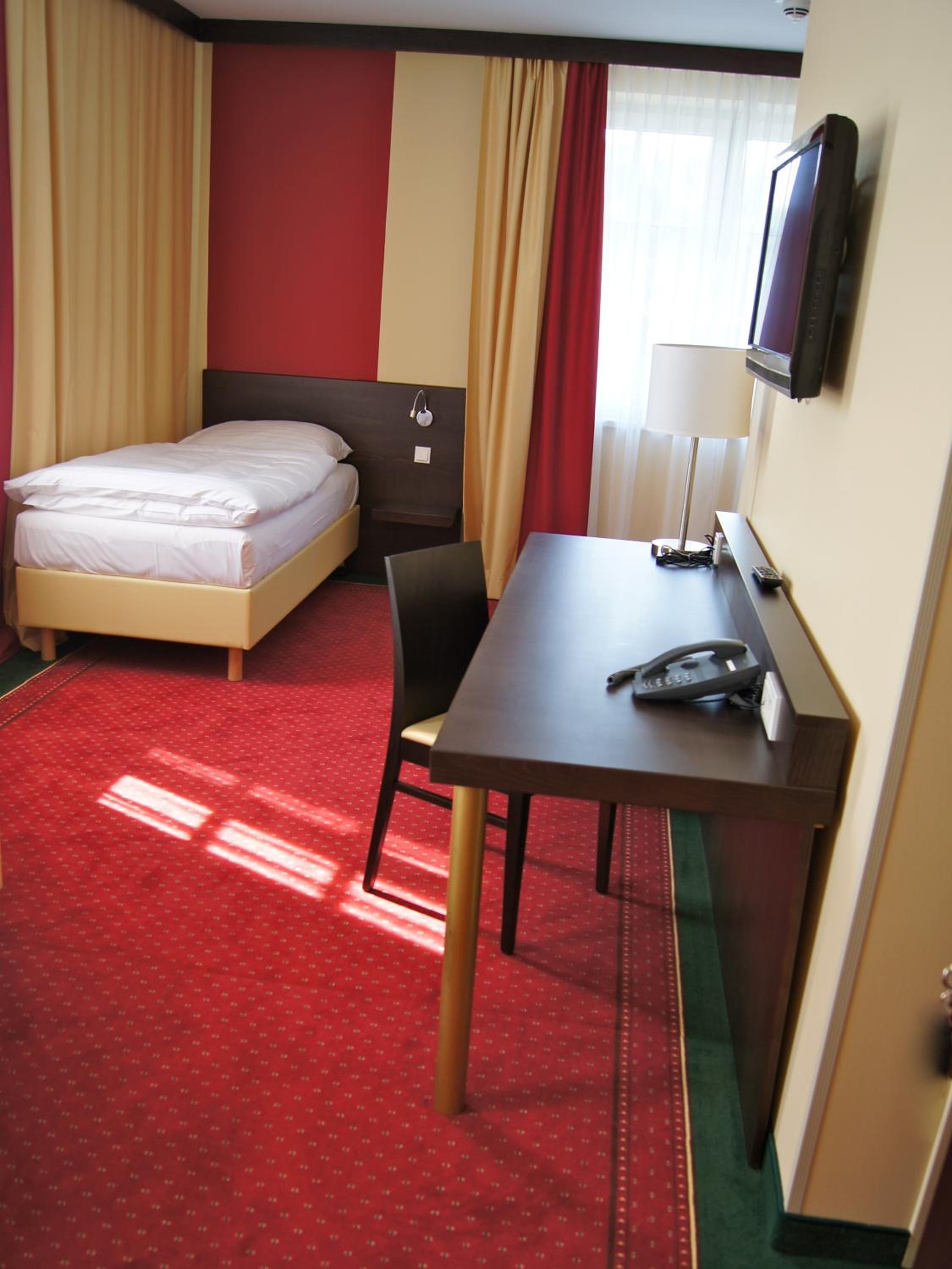 Single Room photo 1
