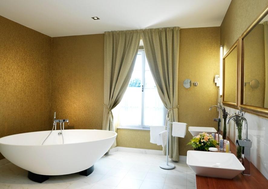 Deluxe Suite - Photo 2
