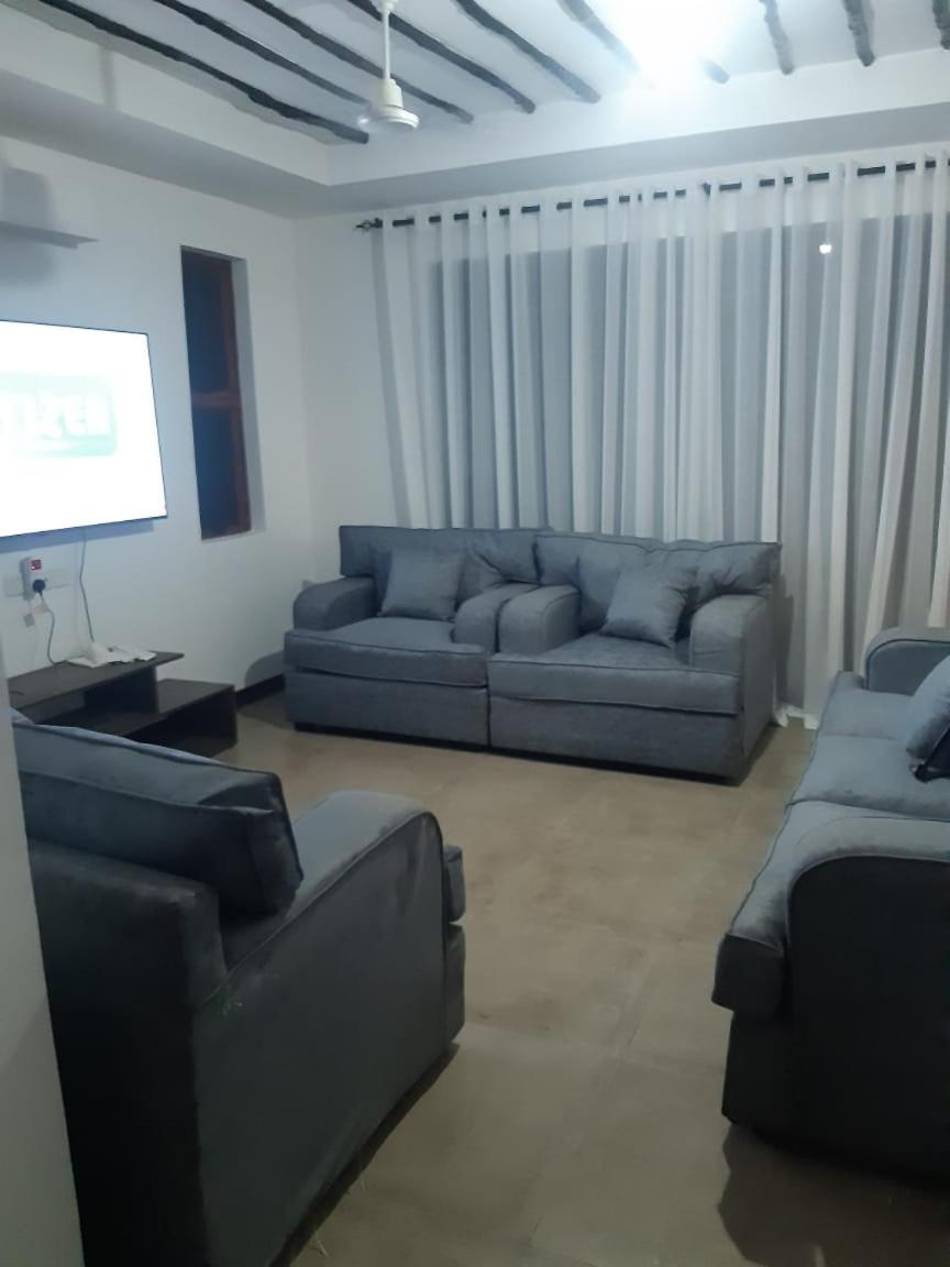 Three-Bedroom Apartment photo 1