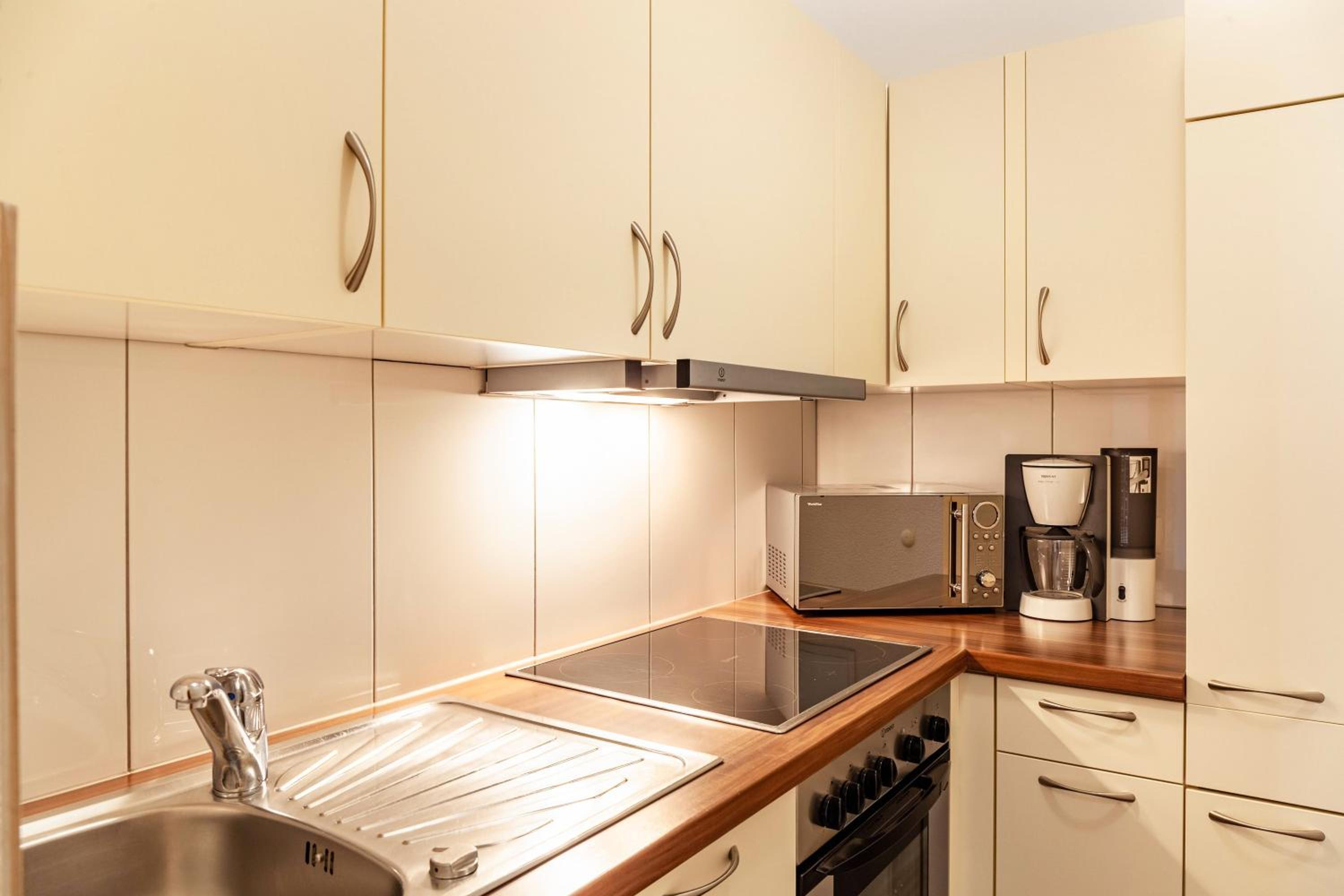 Two-Bedroom Deluxe Apartment with Balcony photo 2