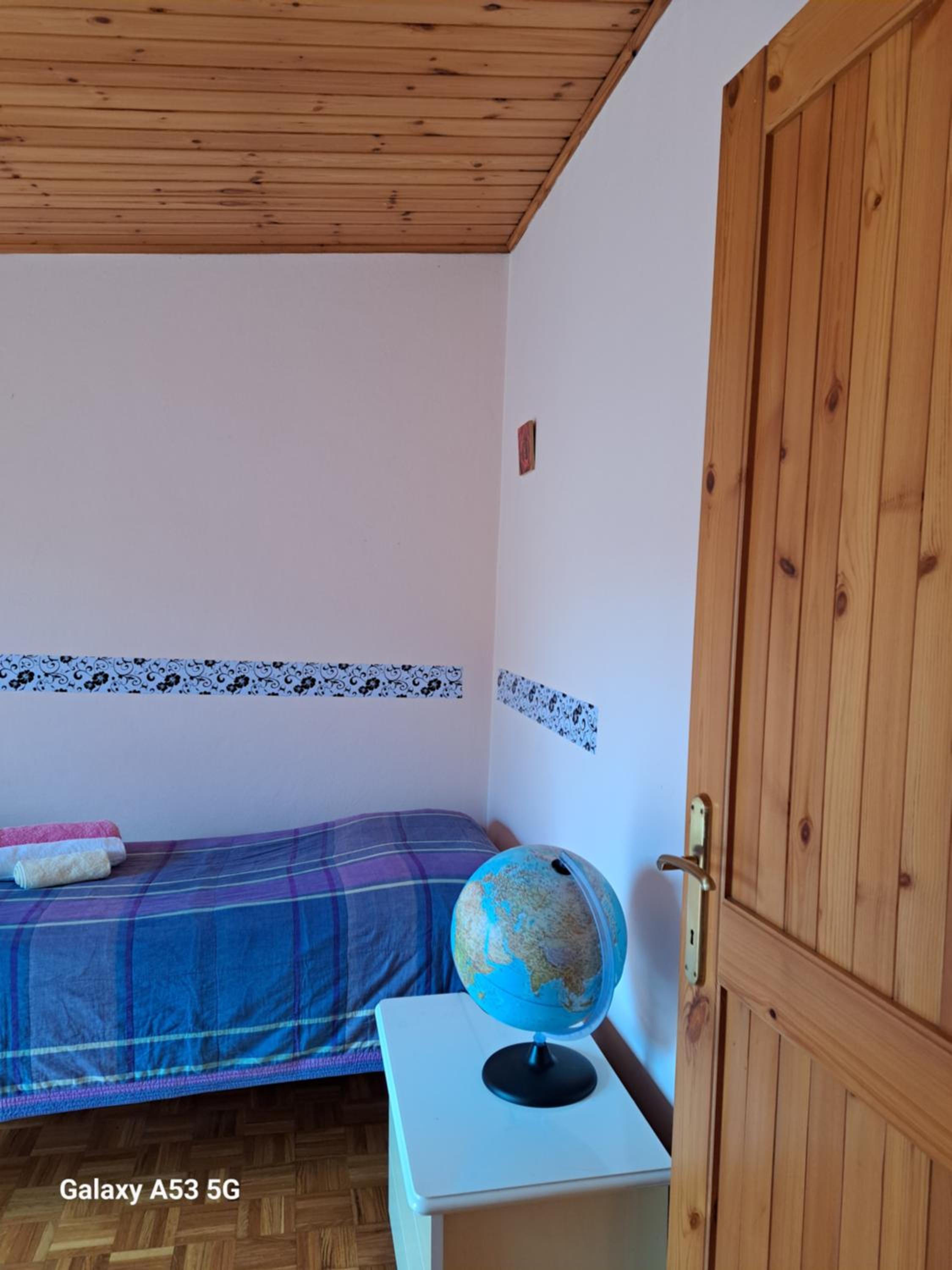 Large Double Room photo 2