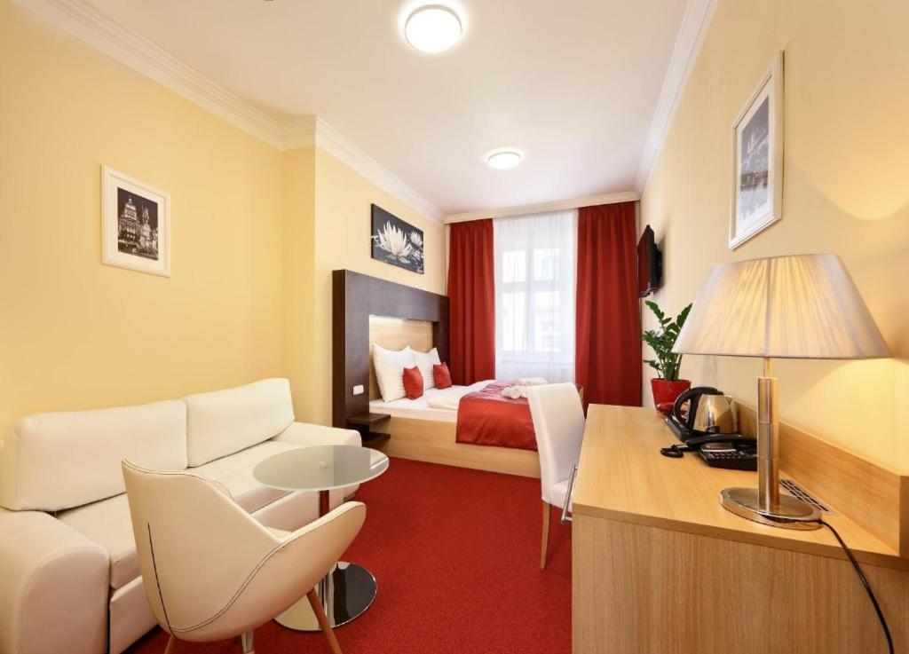 Double or Twin Room with Extra Bed