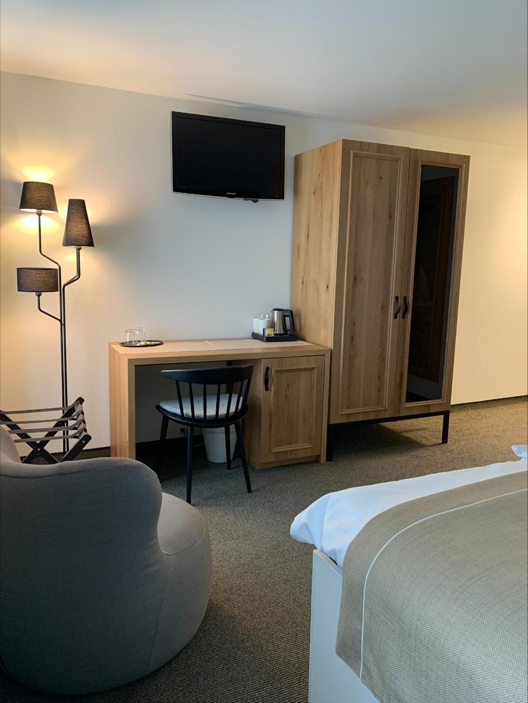 Standard Double Room - Photo 2