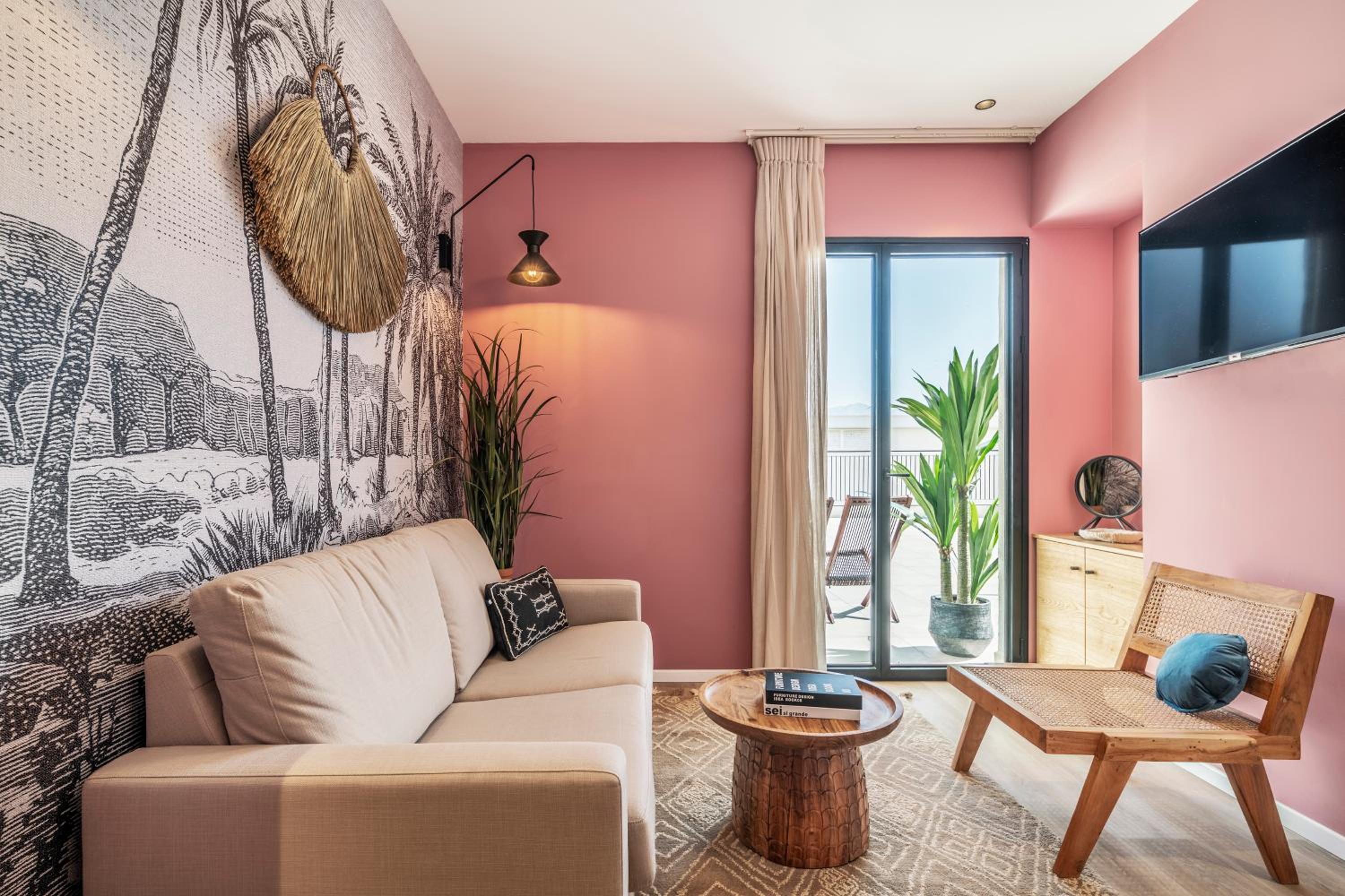 One-Bedroom Apartment with Terrace - Photo 1